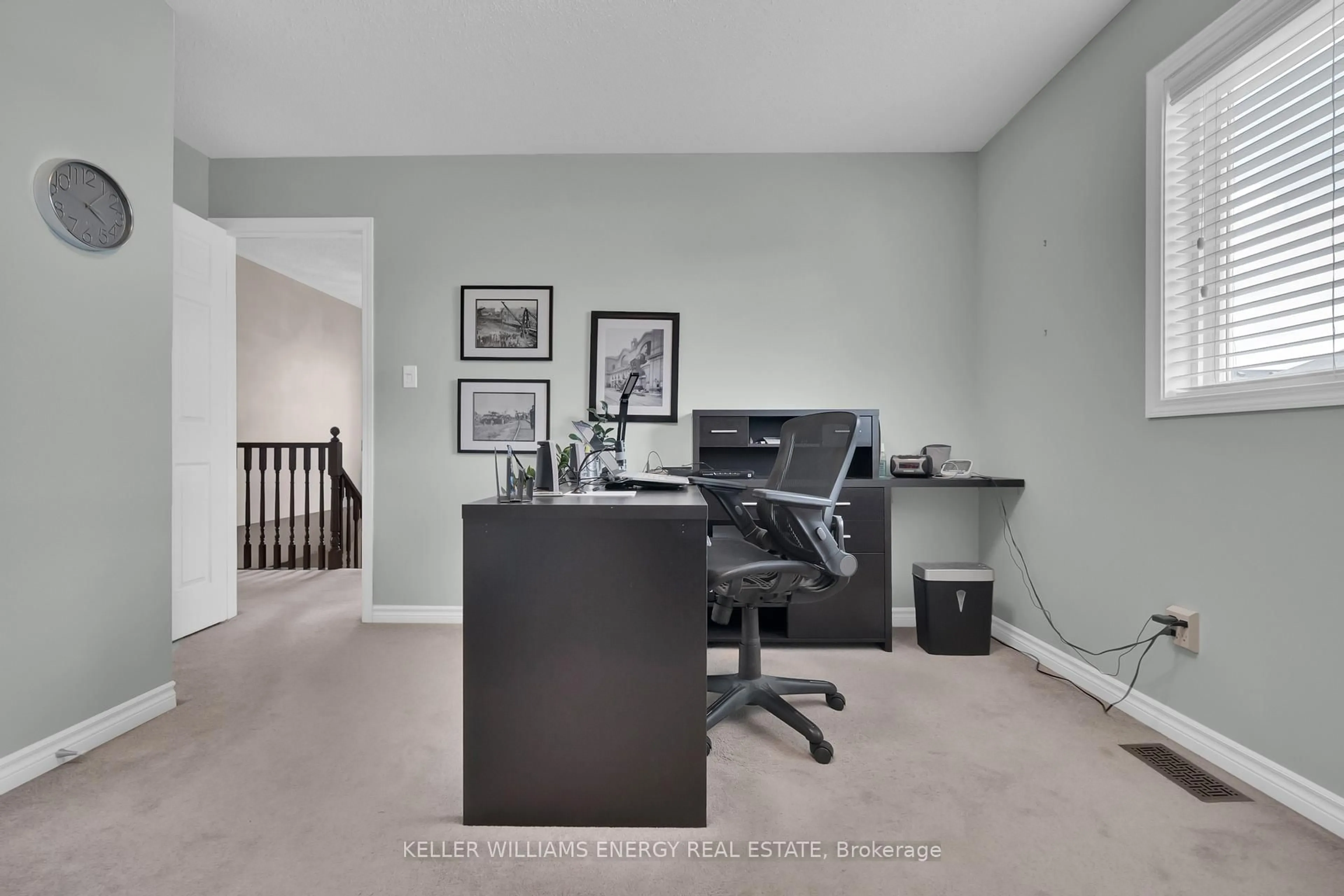 A pic of a room for 1307 MacInally Crt, Oshawa Ontario L1K 0B6