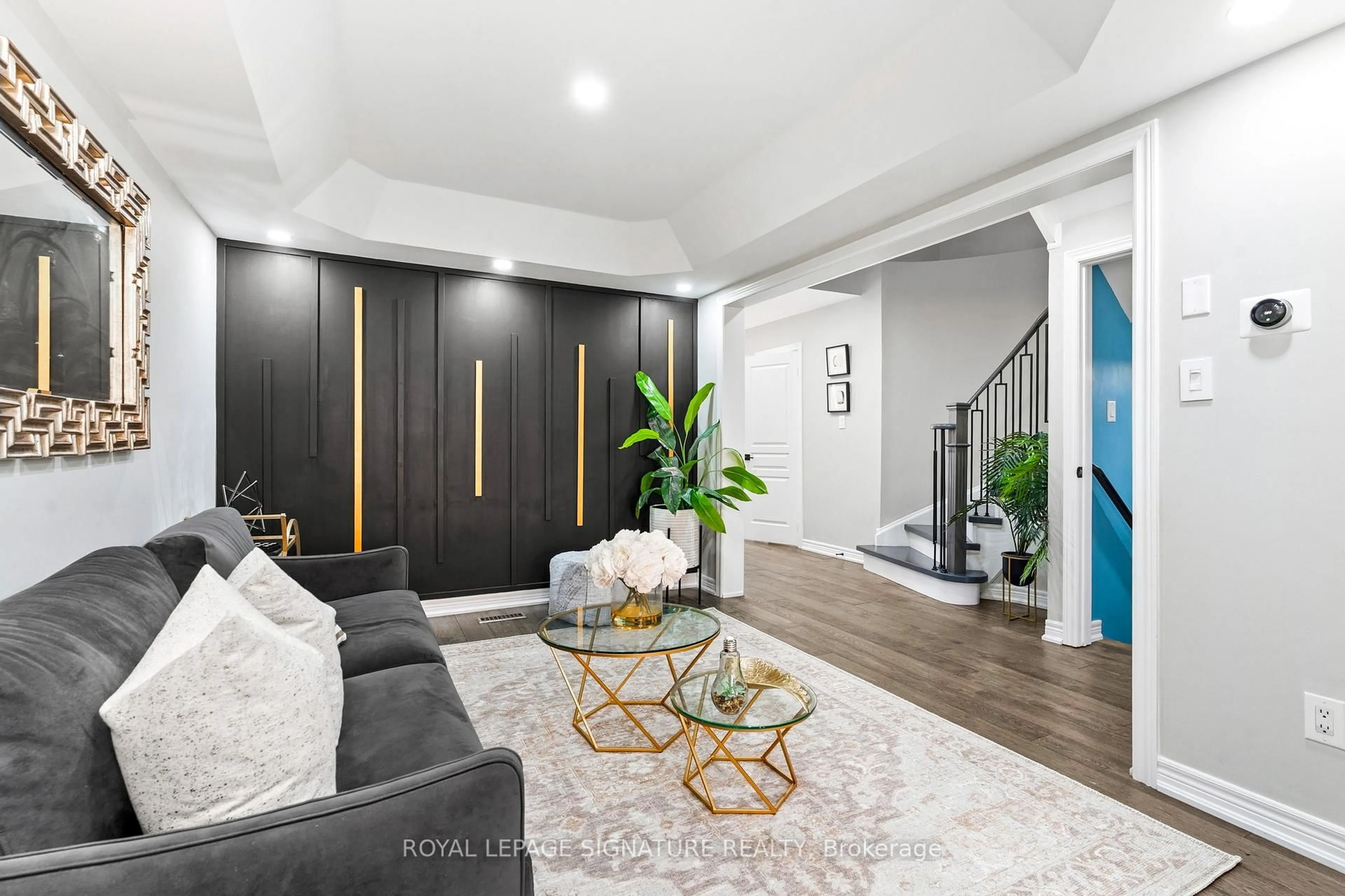 Indoor entryway for 34 Keywood St, Ajax Ontario L1Z 2E4