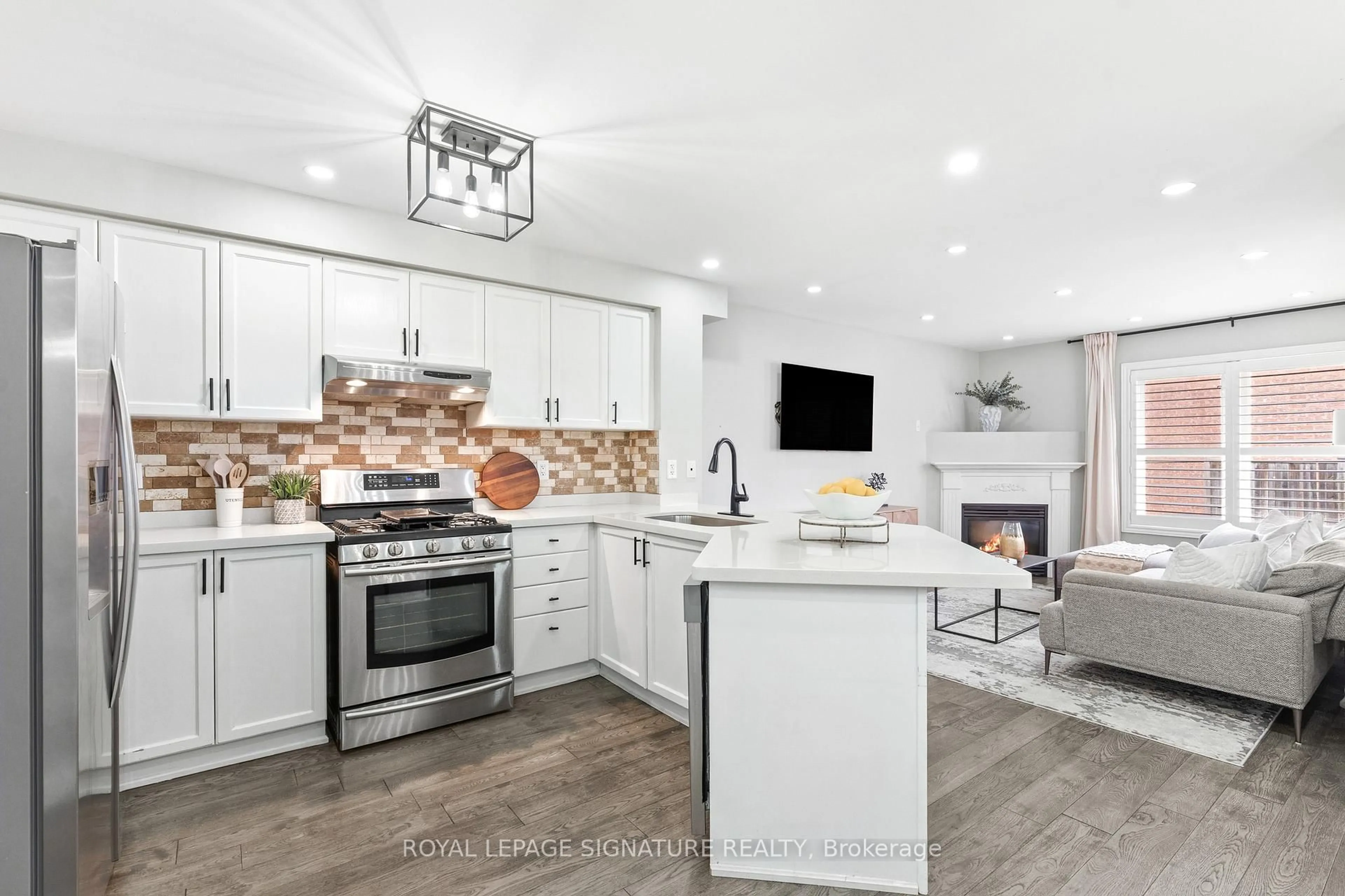 Open concept kitchen, ceramic/tile floor for 34 Keywood St, Ajax Ontario L1Z 2E4