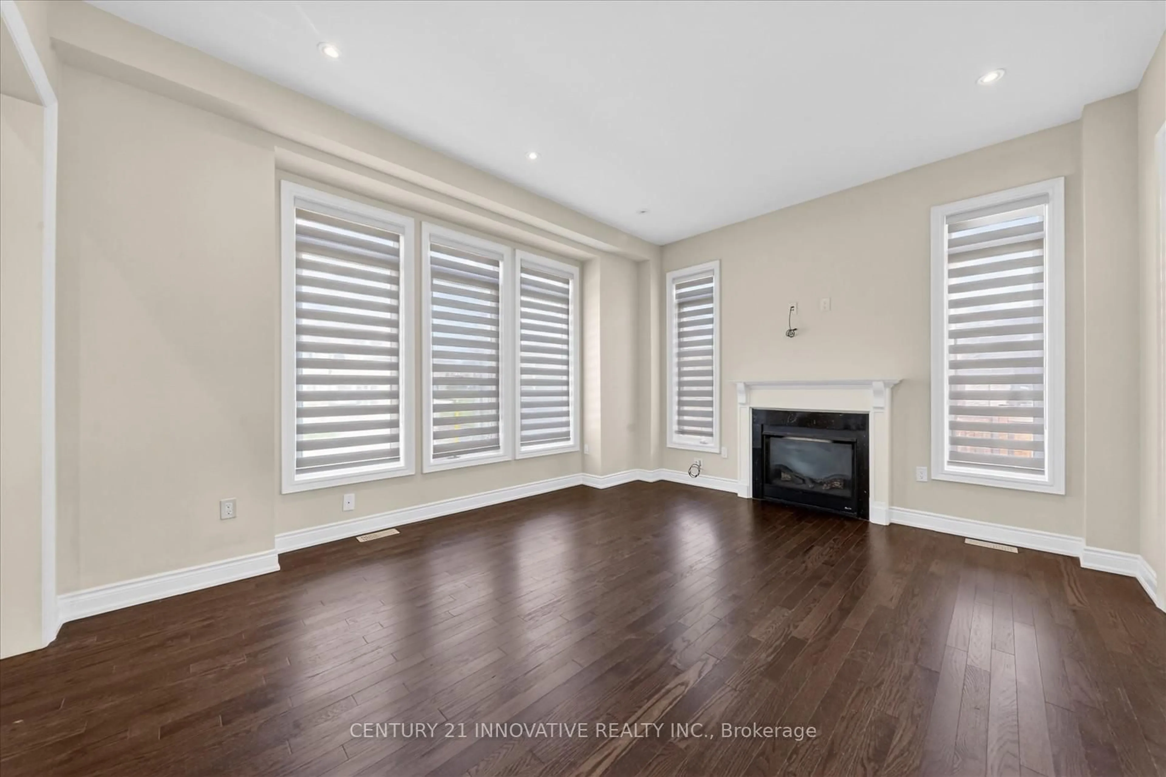 A pic of a room for 1815 Fairport Rd #1, Pickering Ontario L1V 0E3
