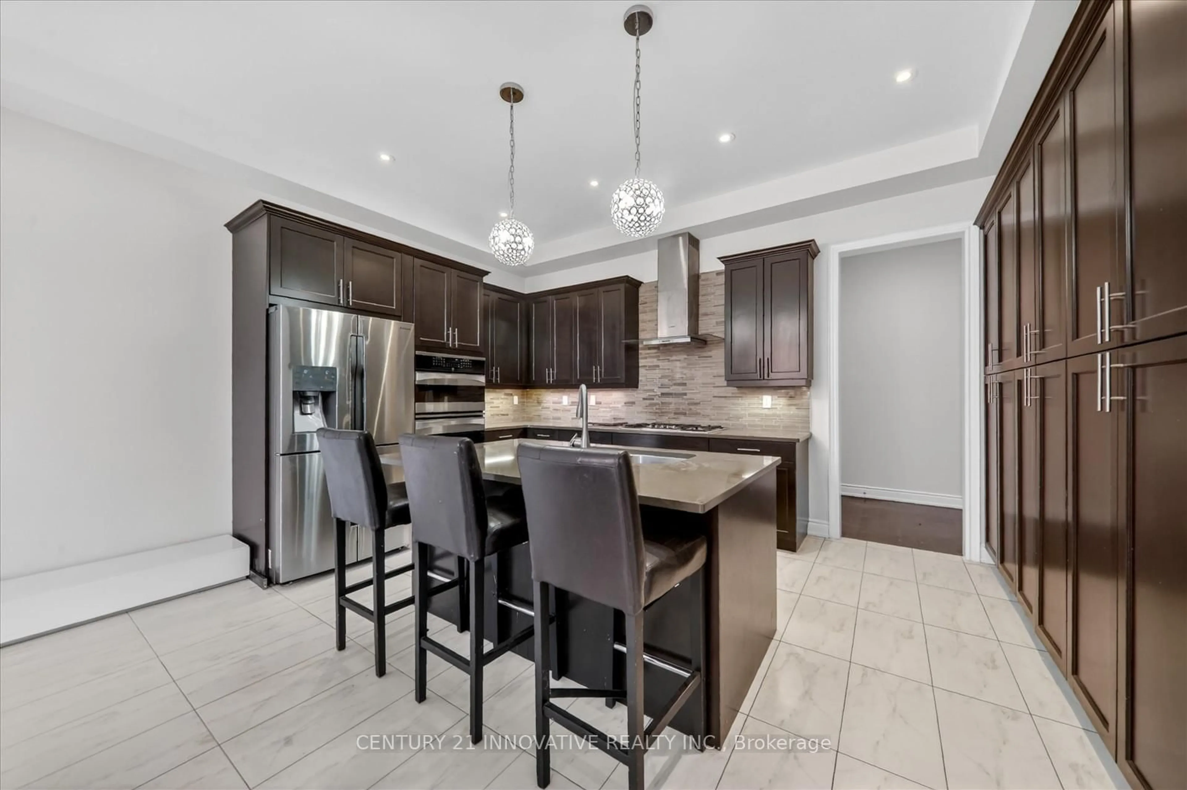 Open concept kitchen, ceramic/tile floor for 1815 Fairport Rd #1, Pickering Ontario L1V 0E3