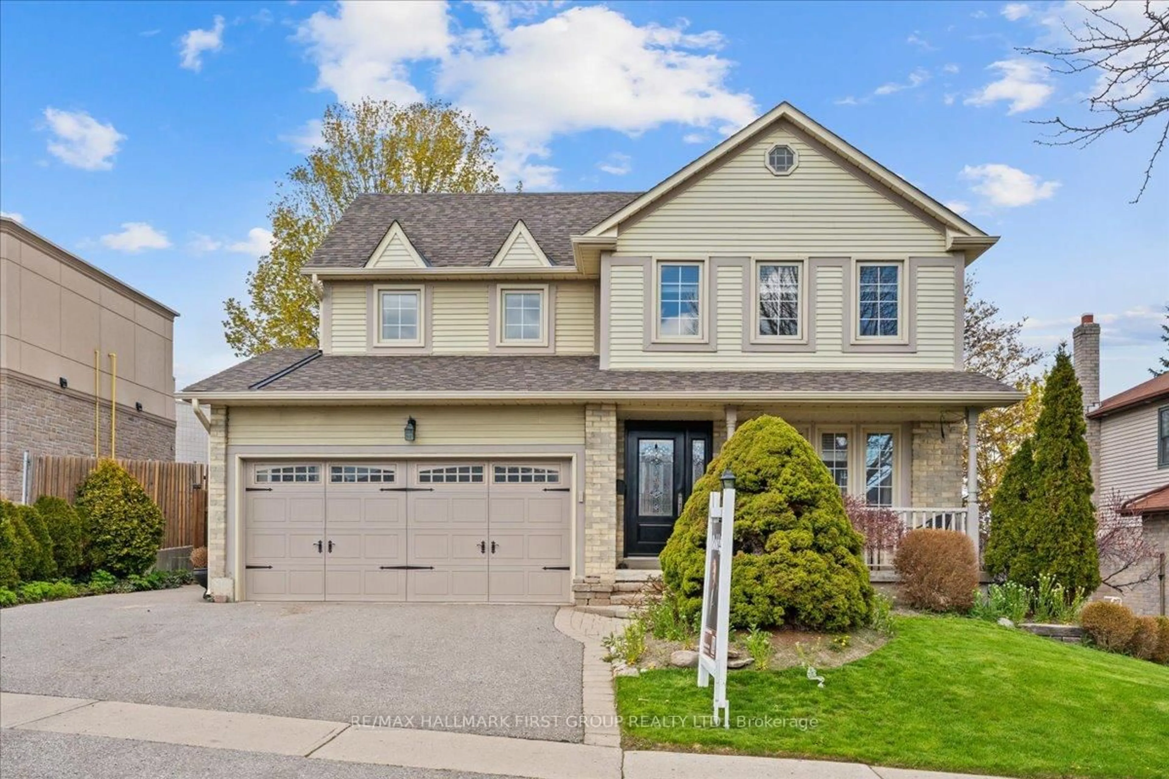 Home with brick exterior material, street for 593 Prestwick Dr, Oshawa Ontario L1J 7P5