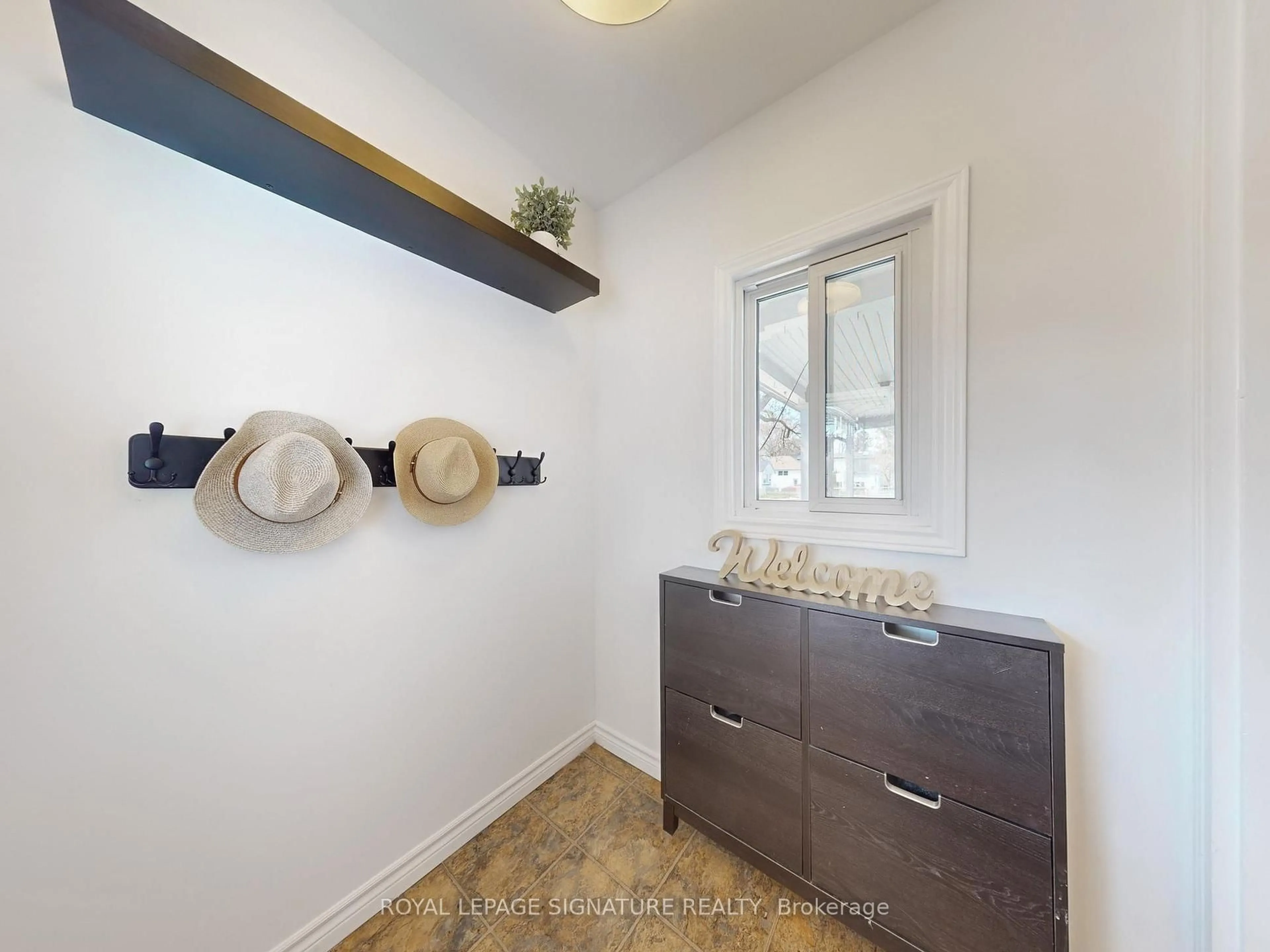 Unknown for 79 Meighen Ave, Toronto Ontario M4B 2H4