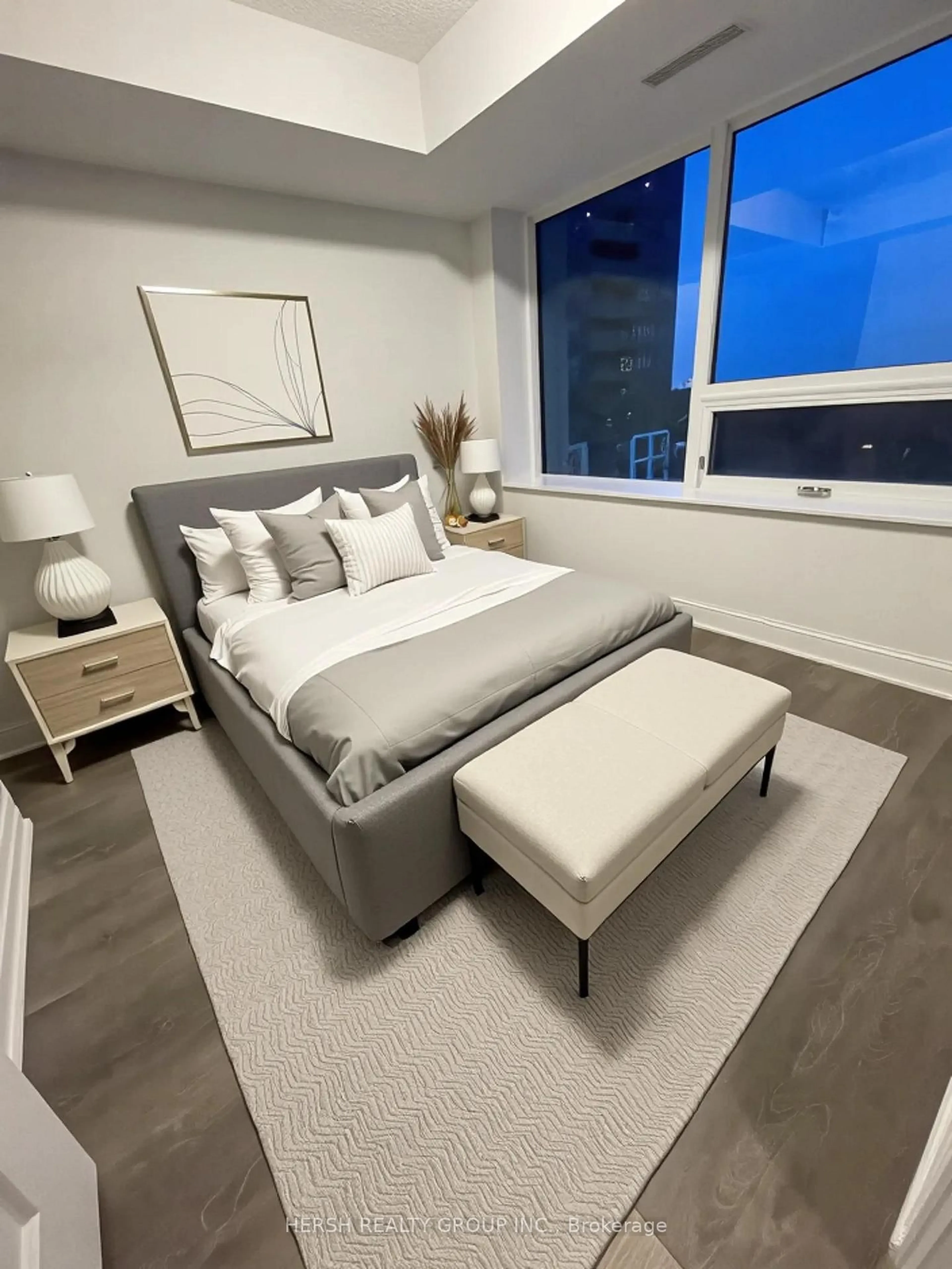 Bedroom with bed, unknown for 20 Meadowglen Pl #522, Toronto Ontario M1H 2Y5
