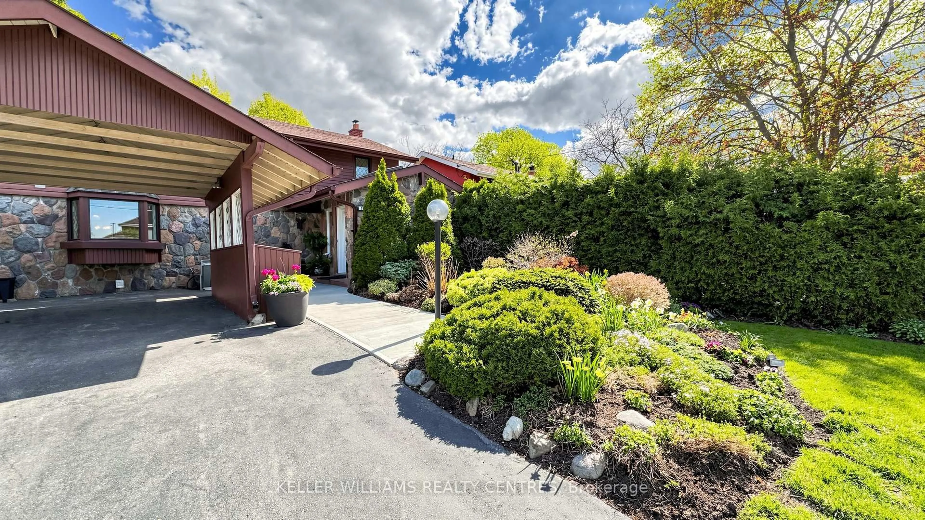 Unknown for 19 Lesterwood Cres, Toronto Ontario M1P 3L5