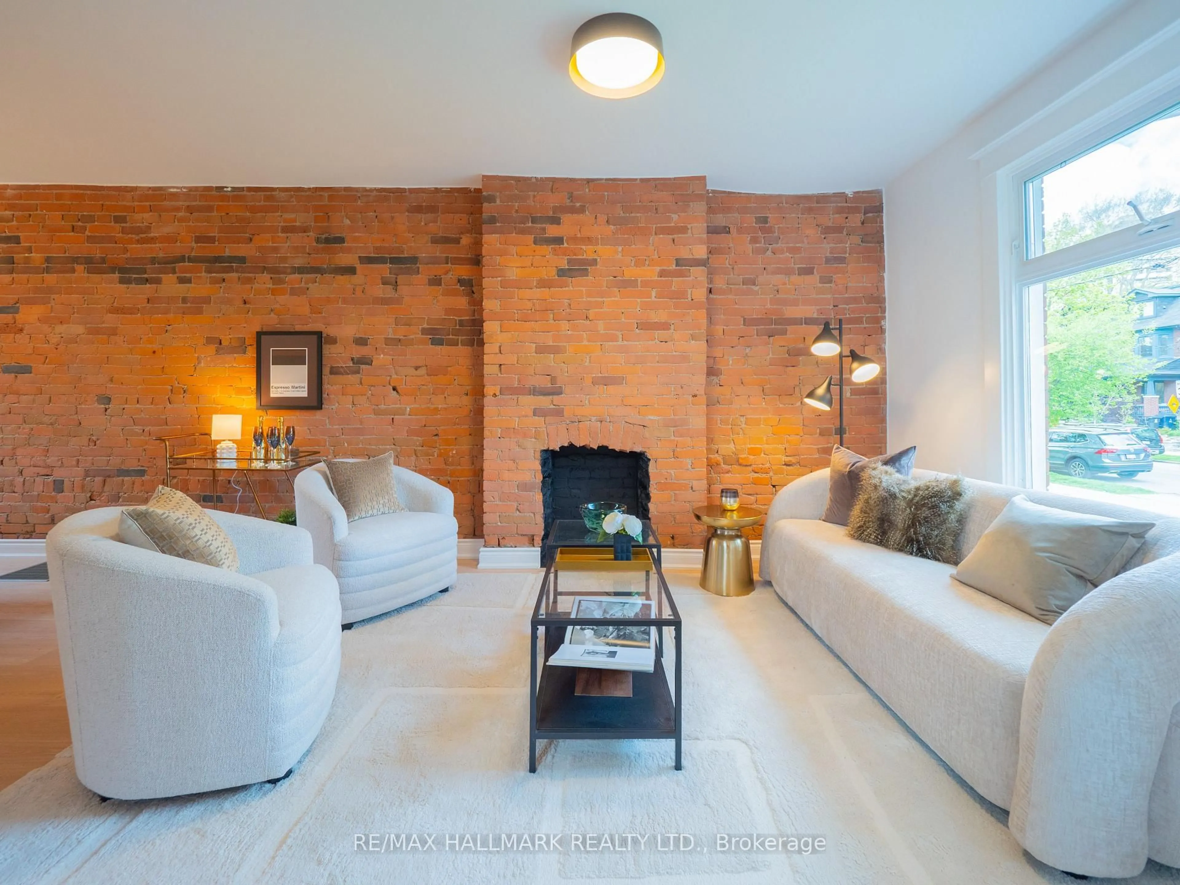 Living room with furniture, unknown for 49 Fulton Ave, Toronto Ontario M4K 1X6