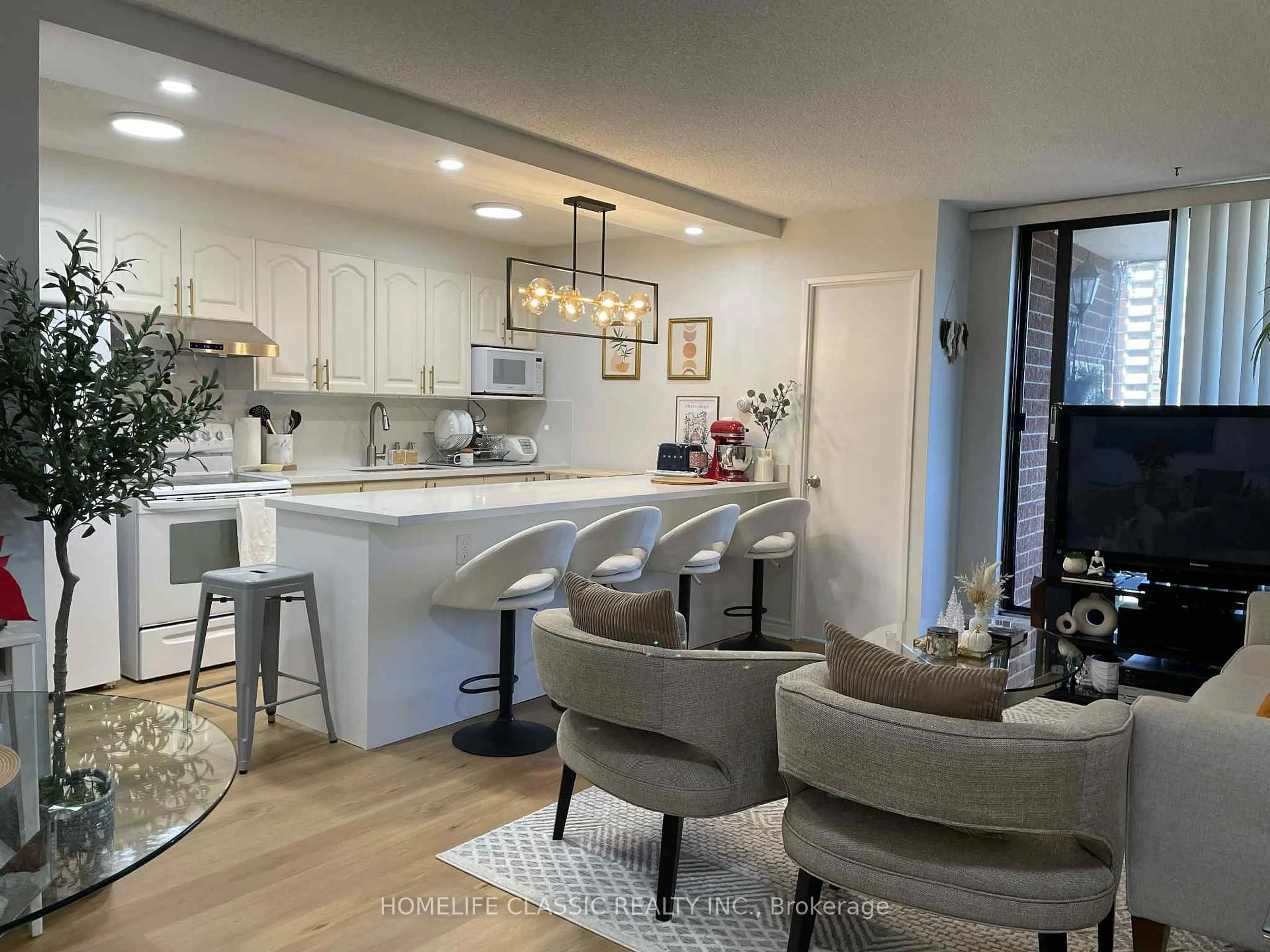 Open concept kitchen, unknown for 90 Ling Rd #603, Toronto Ontario M1E 4Y3