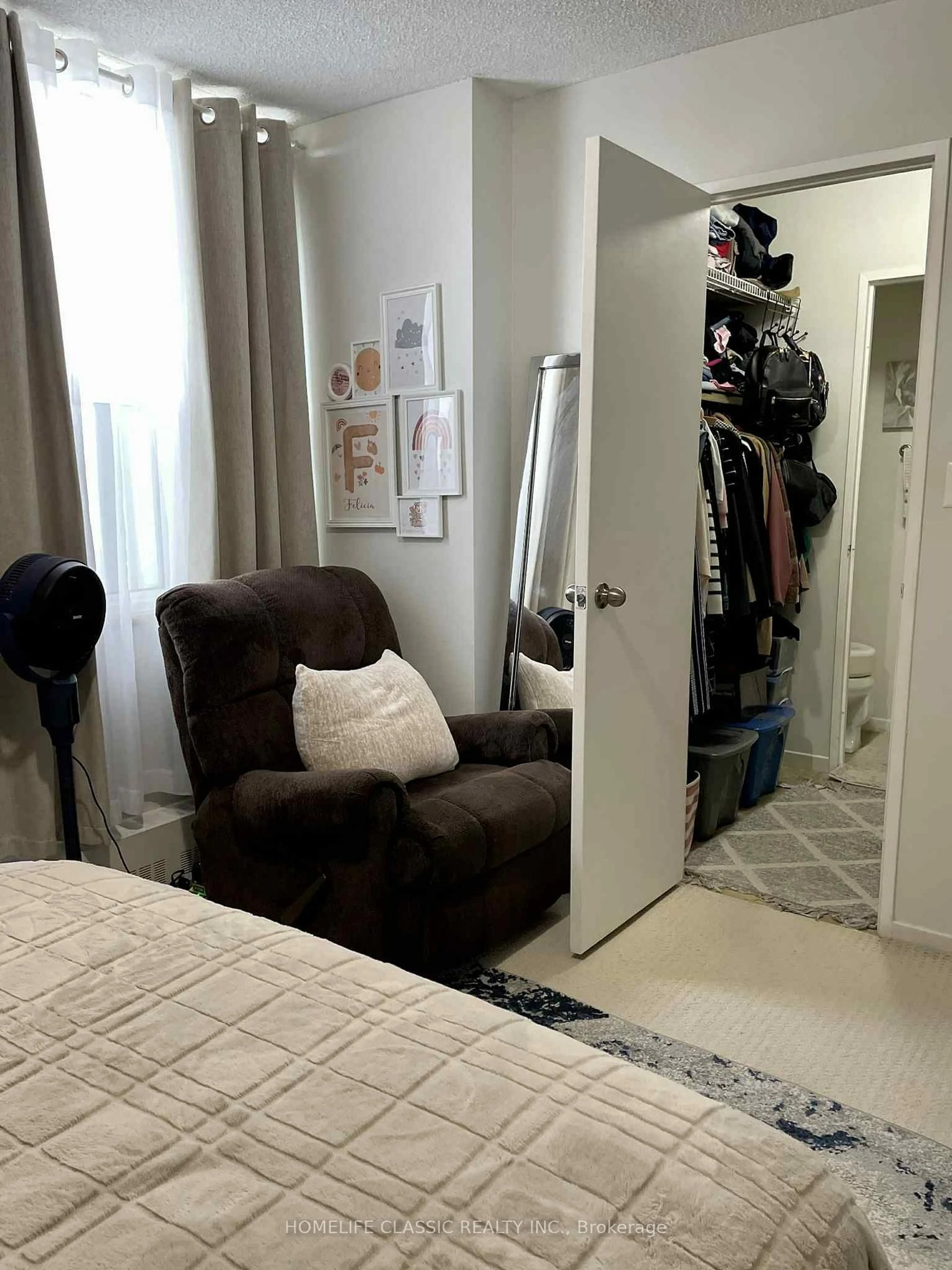 A pic of a room for 90 Ling Rd #603, Toronto Ontario M1E 4Y3