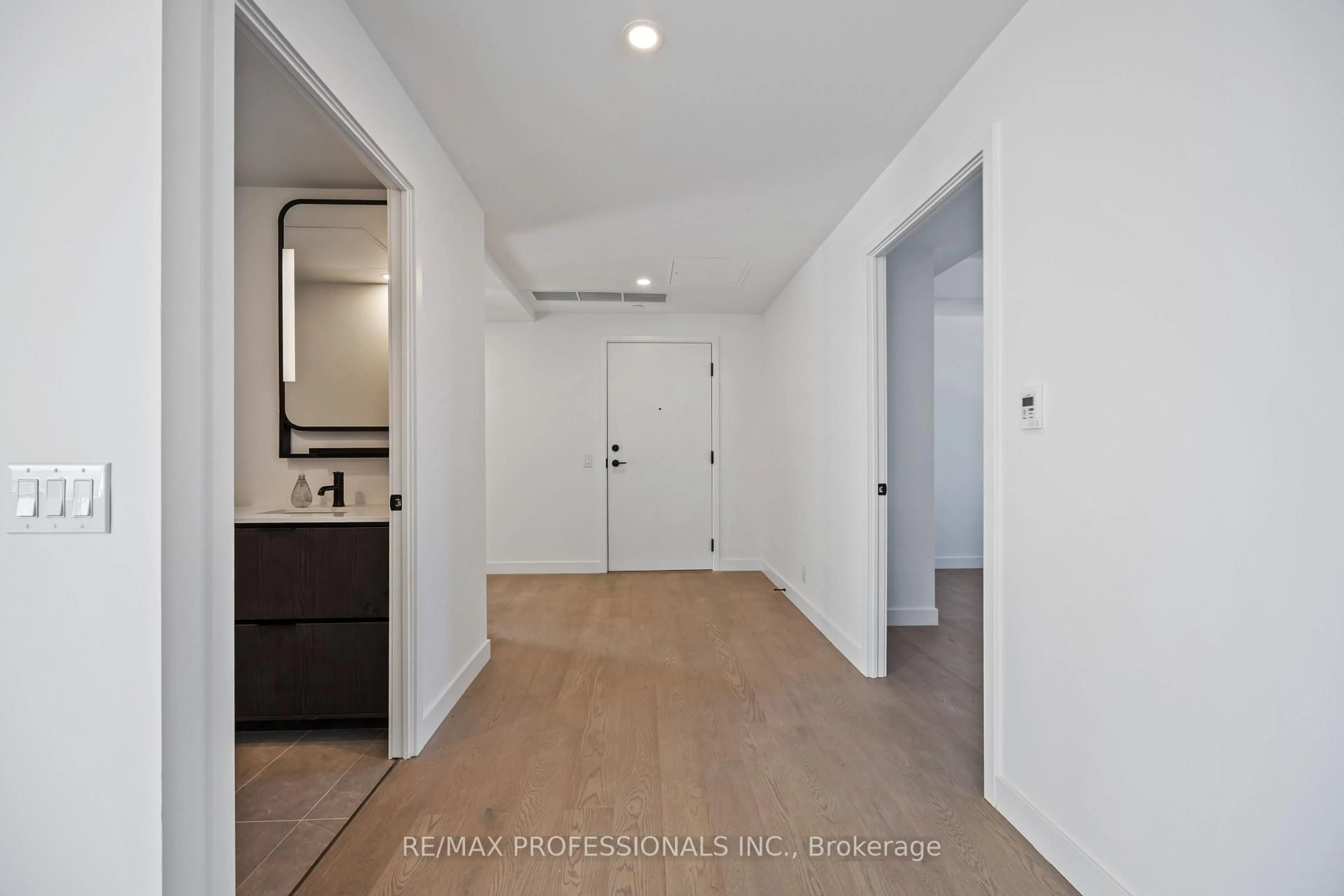 A pic of a room for 1050 Eastern Ave #1203, Toronto Ontario M4L 0B7