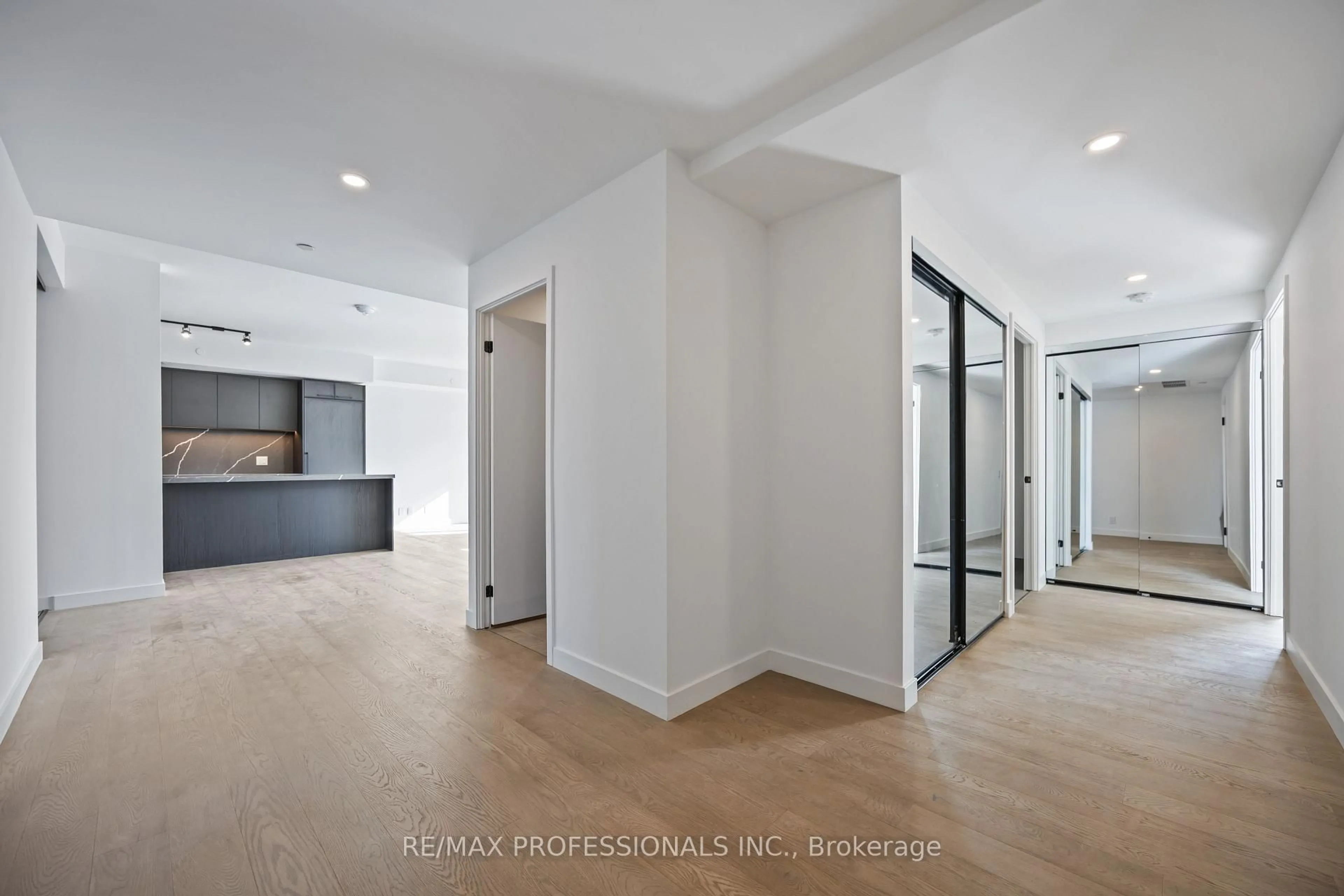 Unknown for 1050 Eastern Ave #1203, Toronto Ontario M4L 0B7