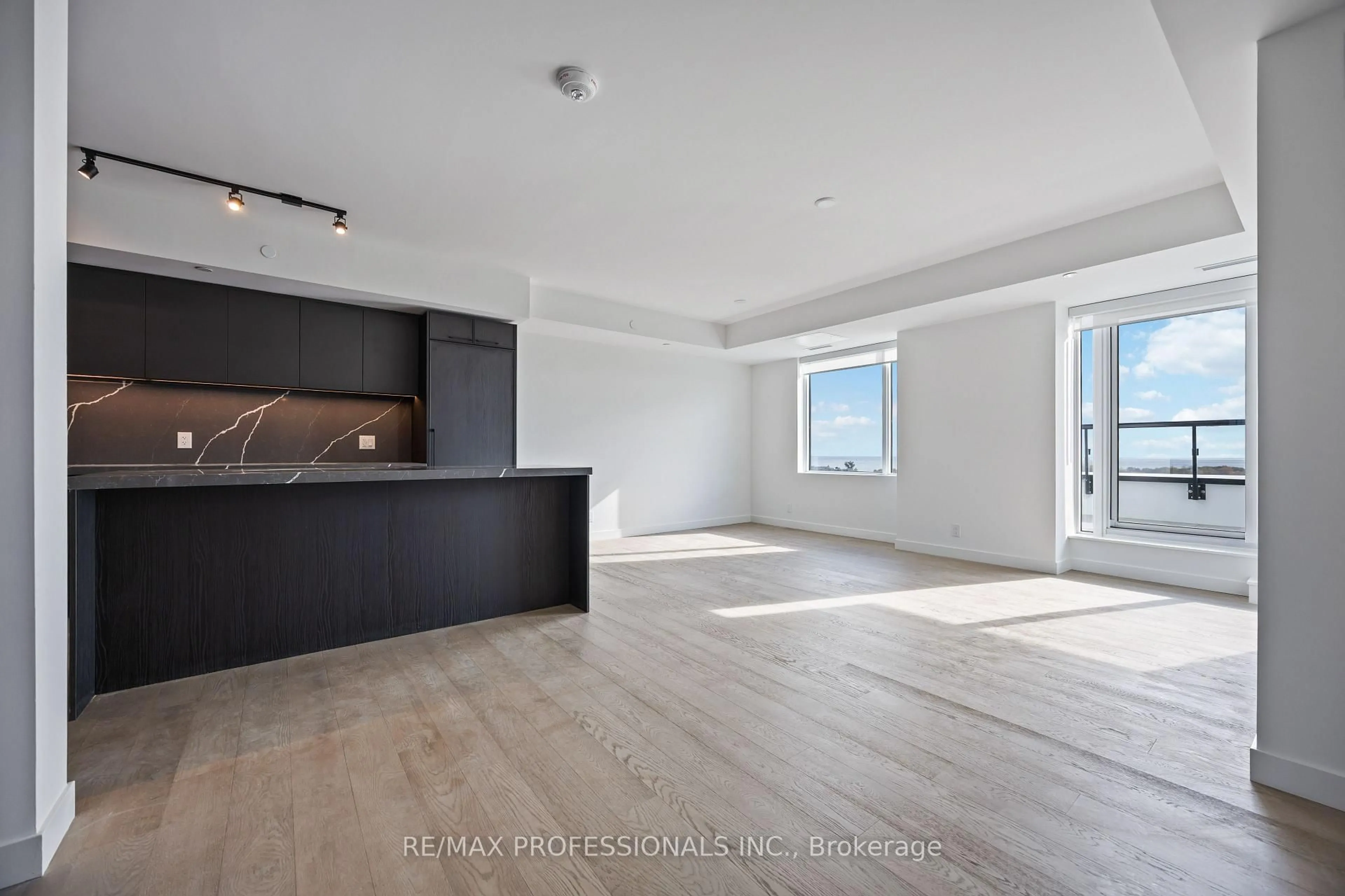 Open concept kitchen, unknown for 1050 Eastern Ave #1203, Toronto Ontario M4L 0B7