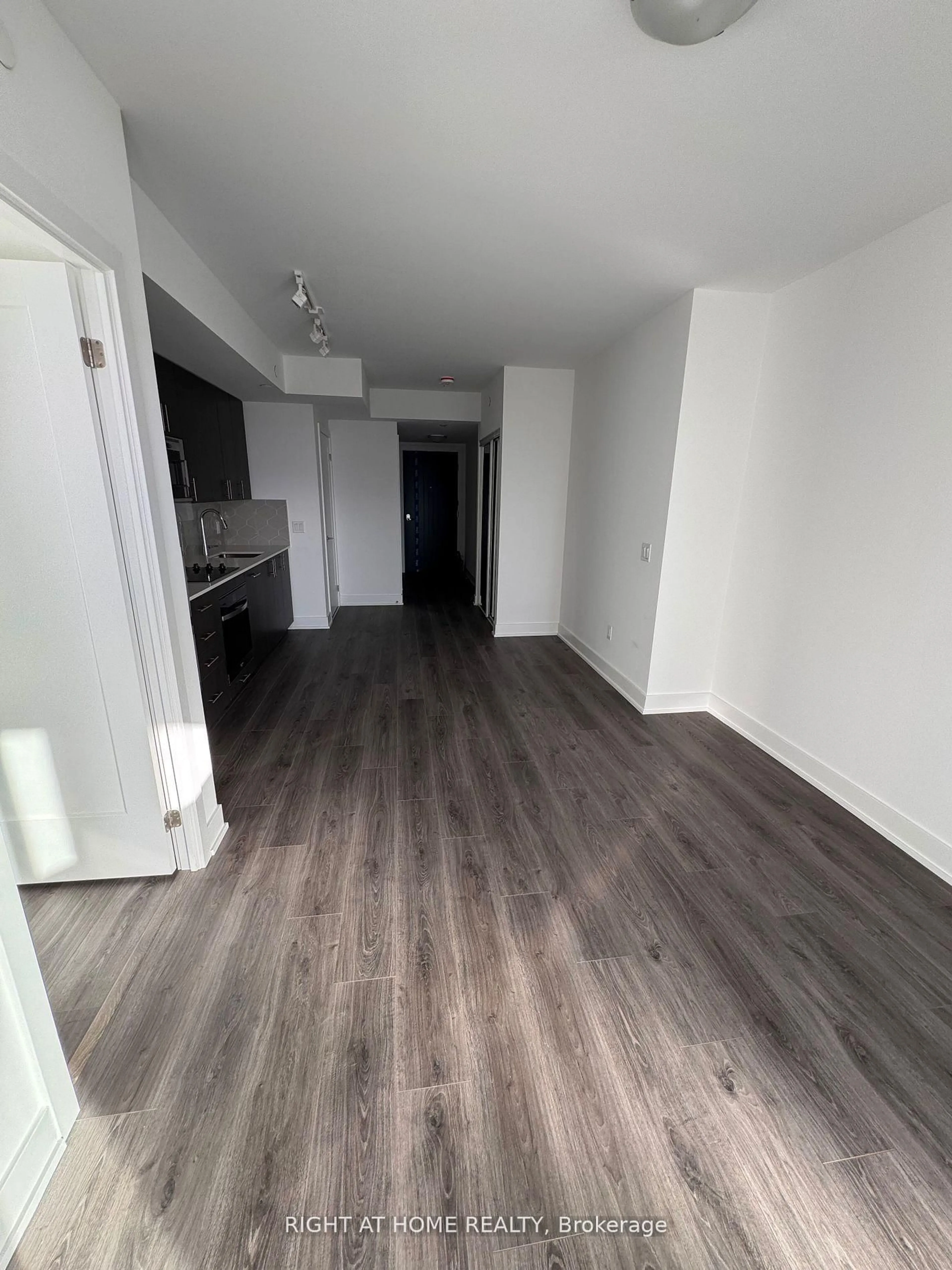 A pic of a room for 2545 Simcoe St #1015, Oshawa Ontario L1L 0W3