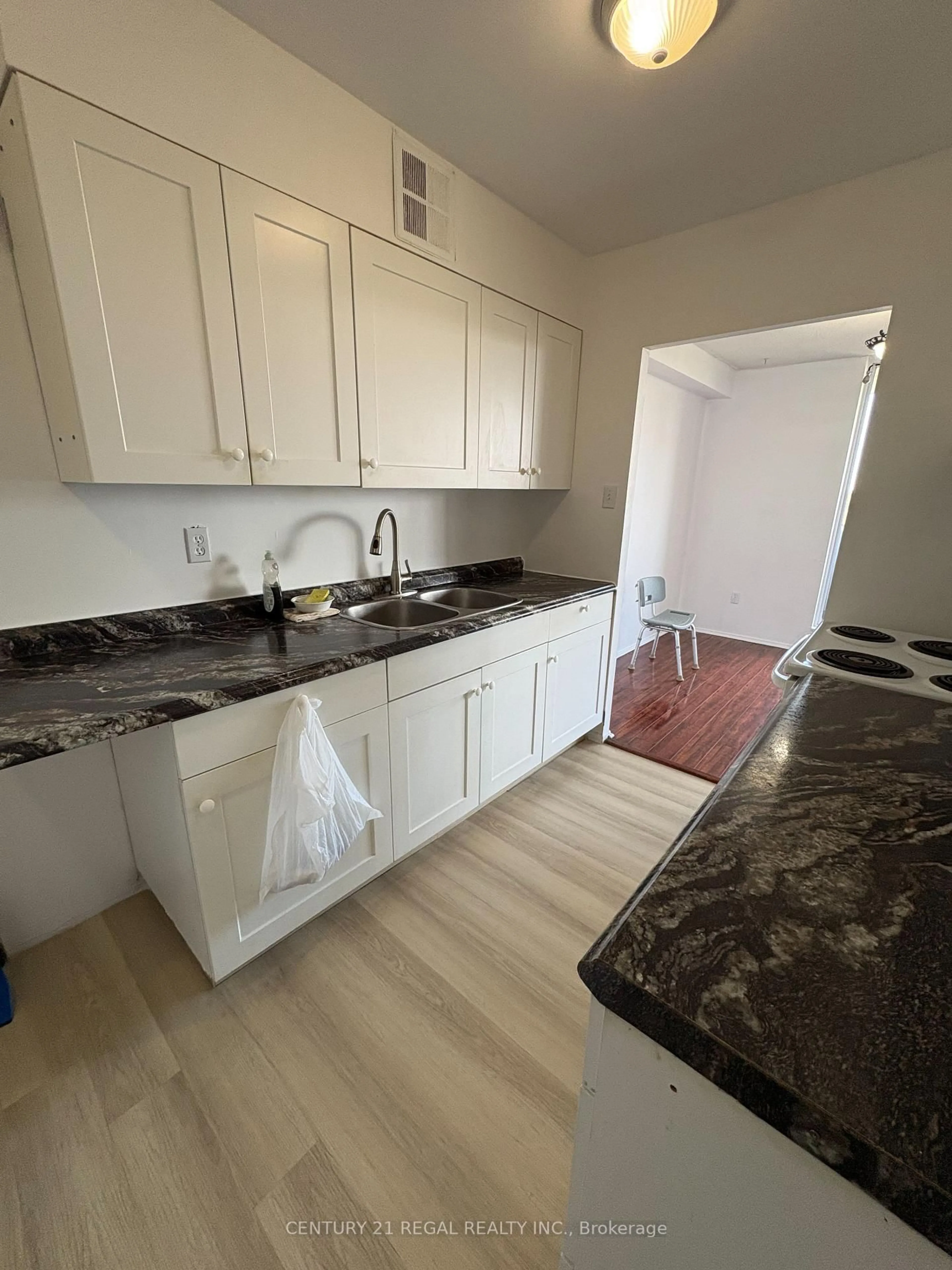 Unknown for 100 Prudential Dr #609, Toronto Ontario M1P 4V4