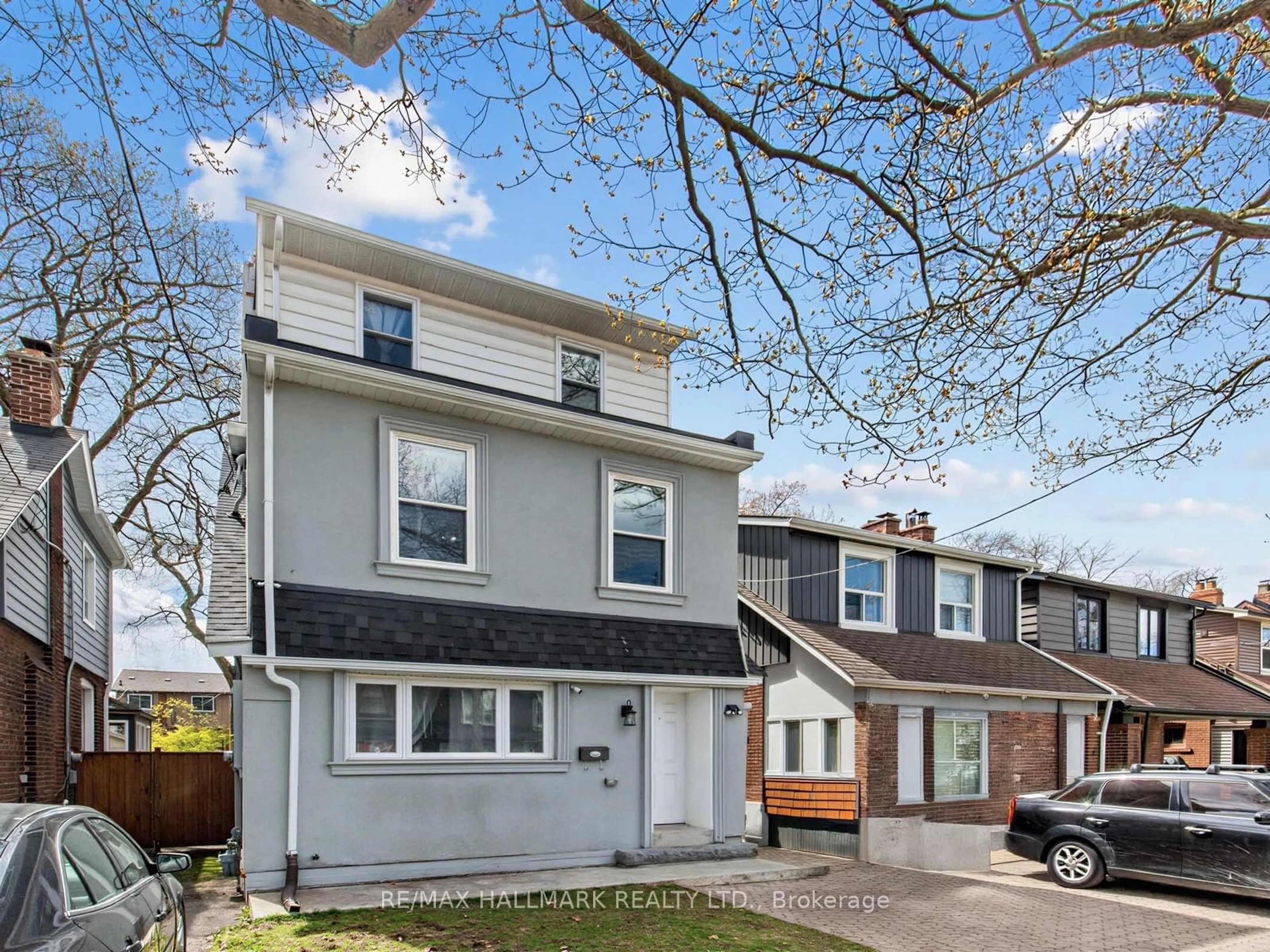 Home with brick exterior material, street for 434 Victoria Park Ave, Toronto Ontario M4E 3T2