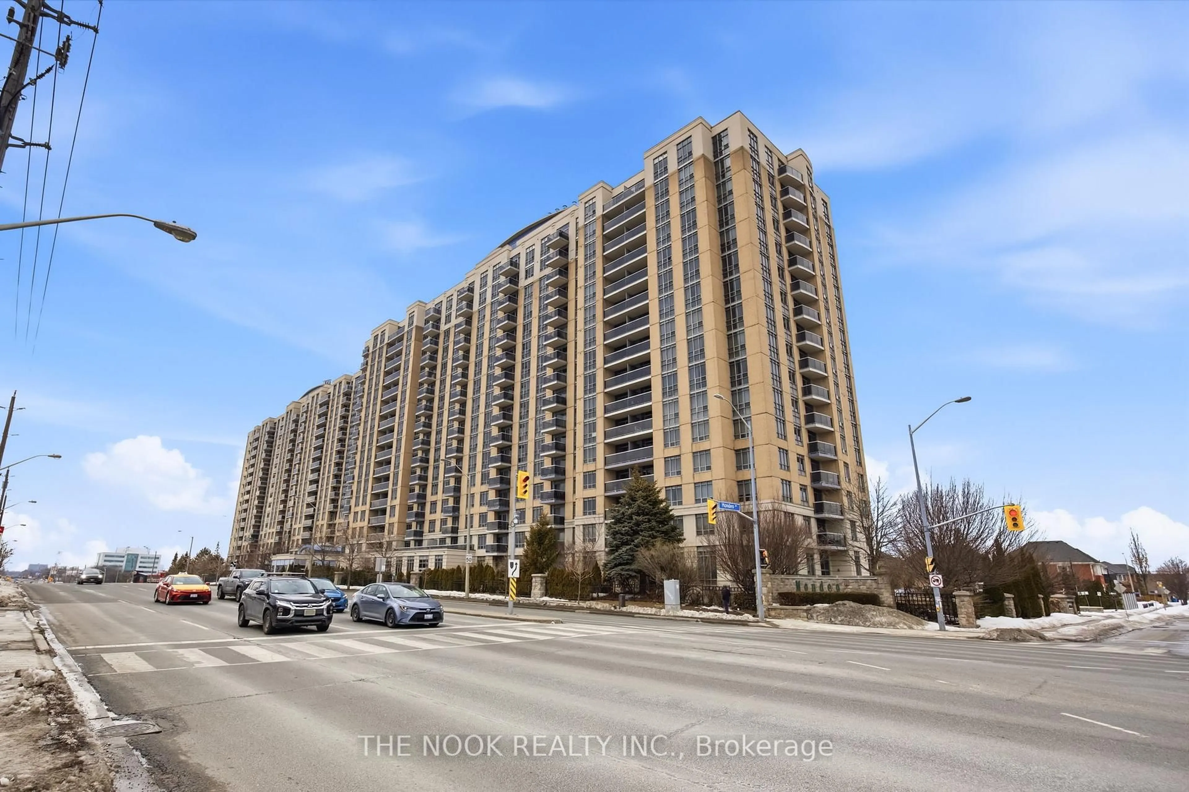 Unknown for 18 Mondeo Dr #332, Toronto Ontario M1P 5C8