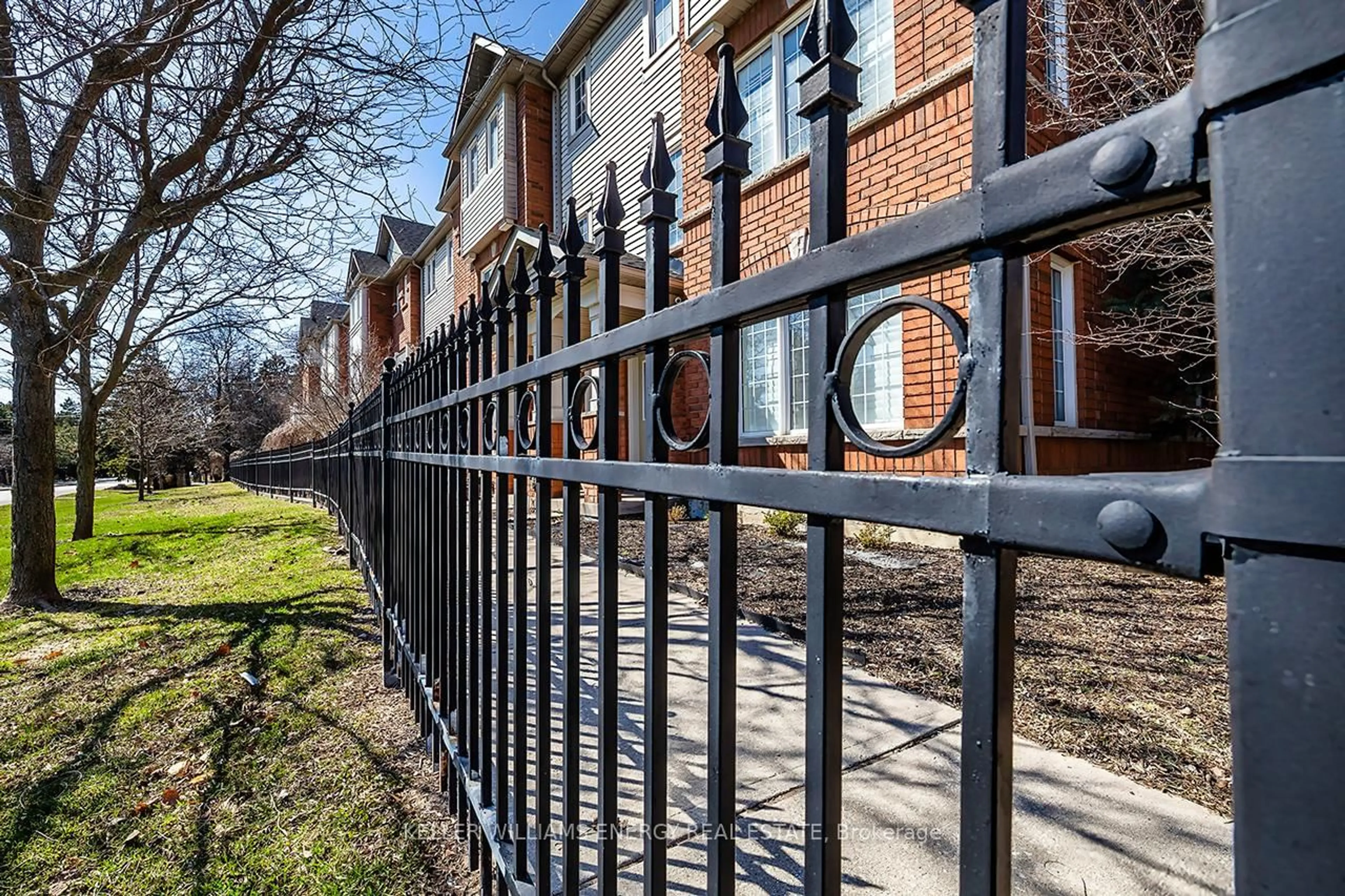 Unknown for 1790 Finch Ave #16, Pickering Ontario L1V 0A1