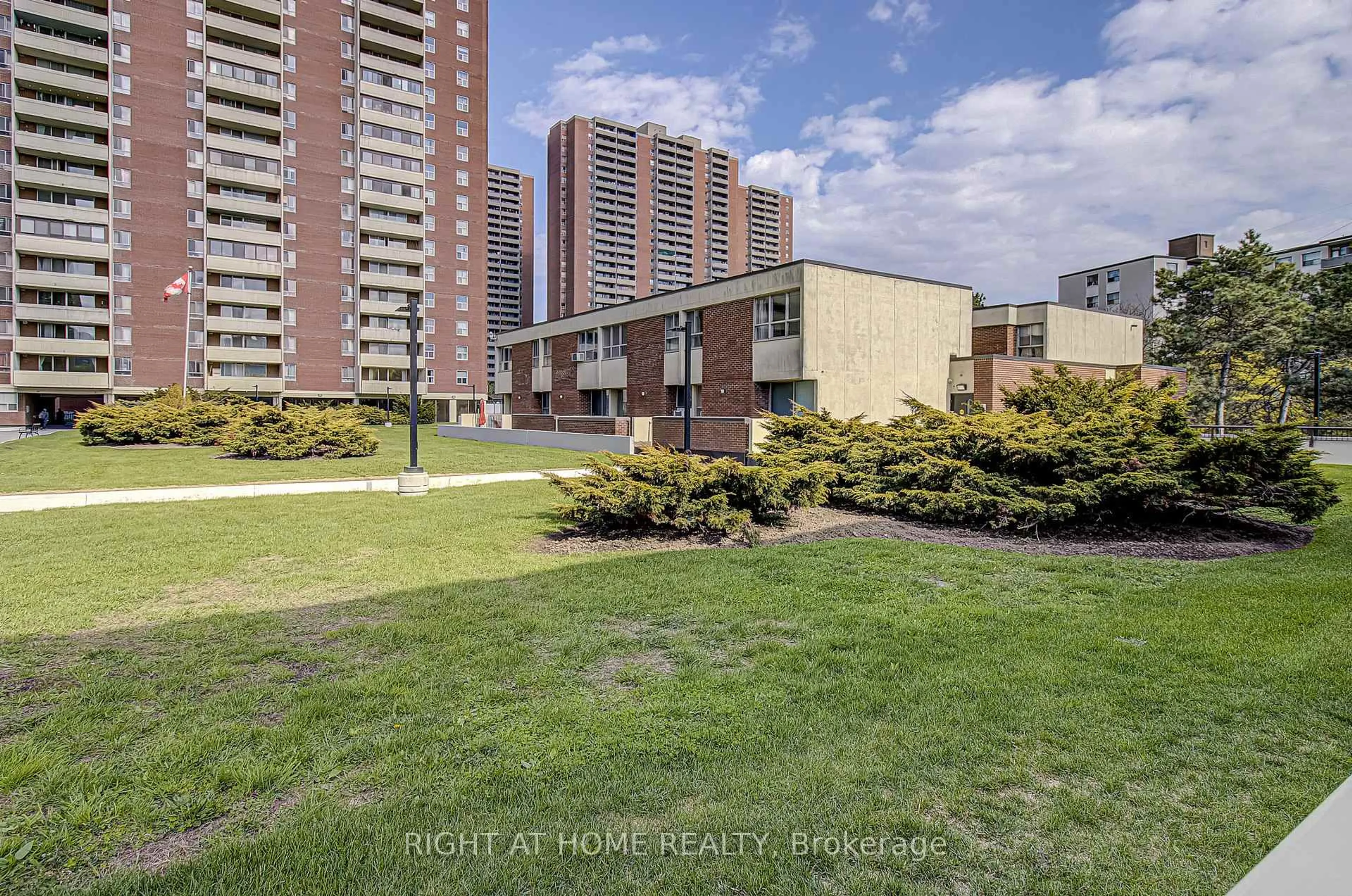 Unknown for 8 Crescent Town Rd #409, Toronto Ontario M4C 5L3
