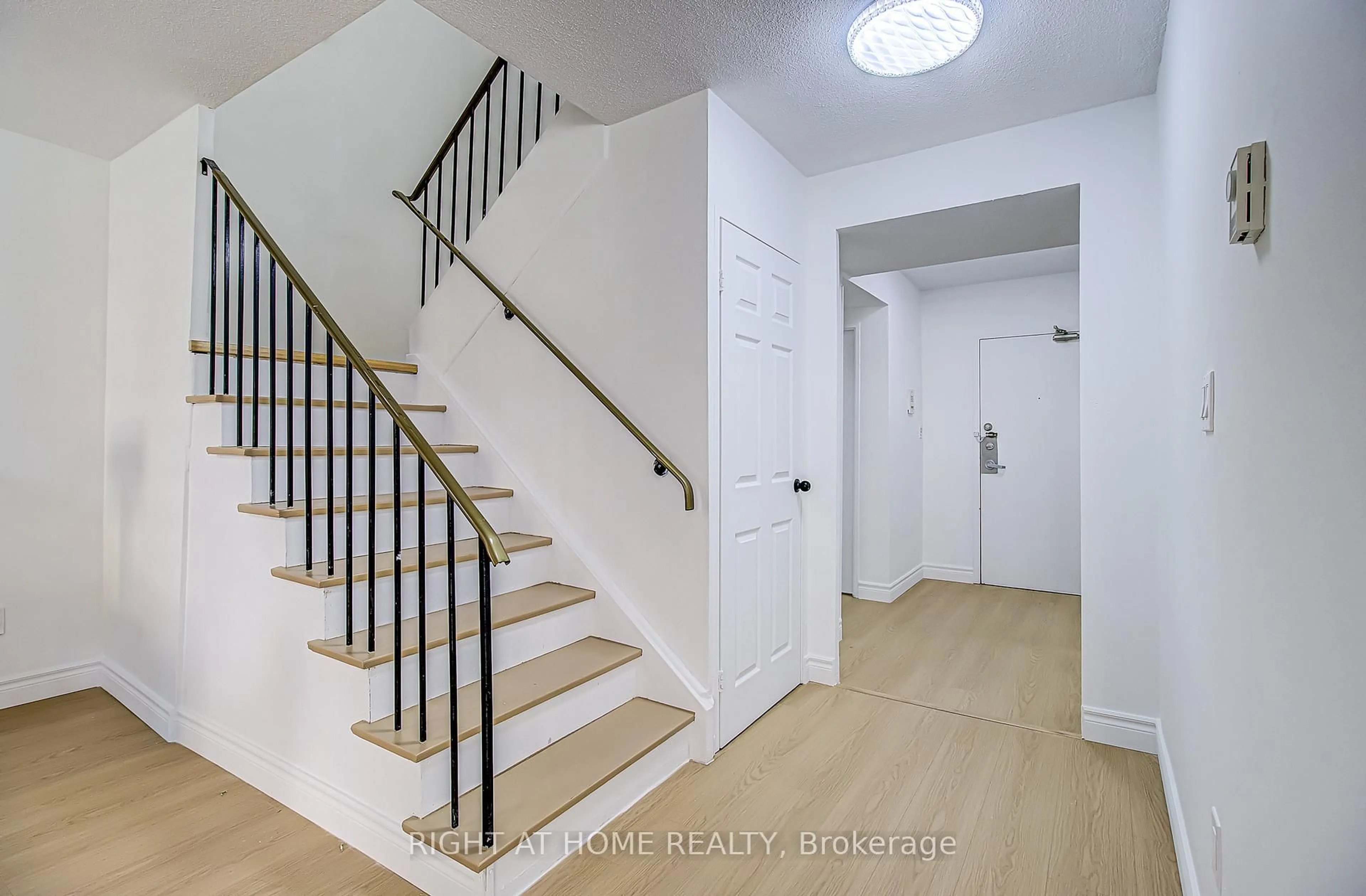 Stairs for 8 Crescent Town Rd #409, Toronto Ontario M4C 5L3