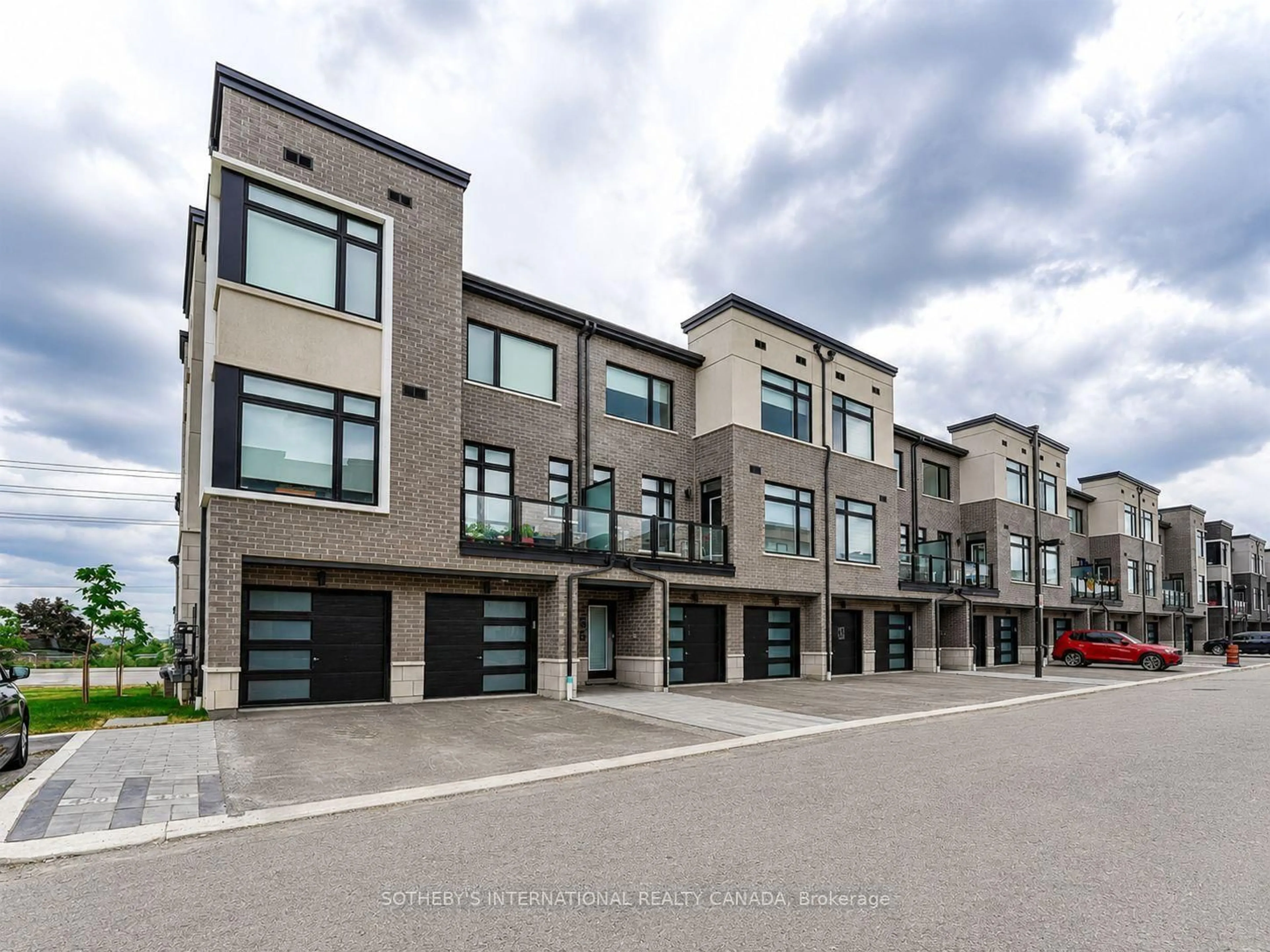 Unknown for 2550 Castlegate Crossing #419, Pickering Ontario L1X 0H6