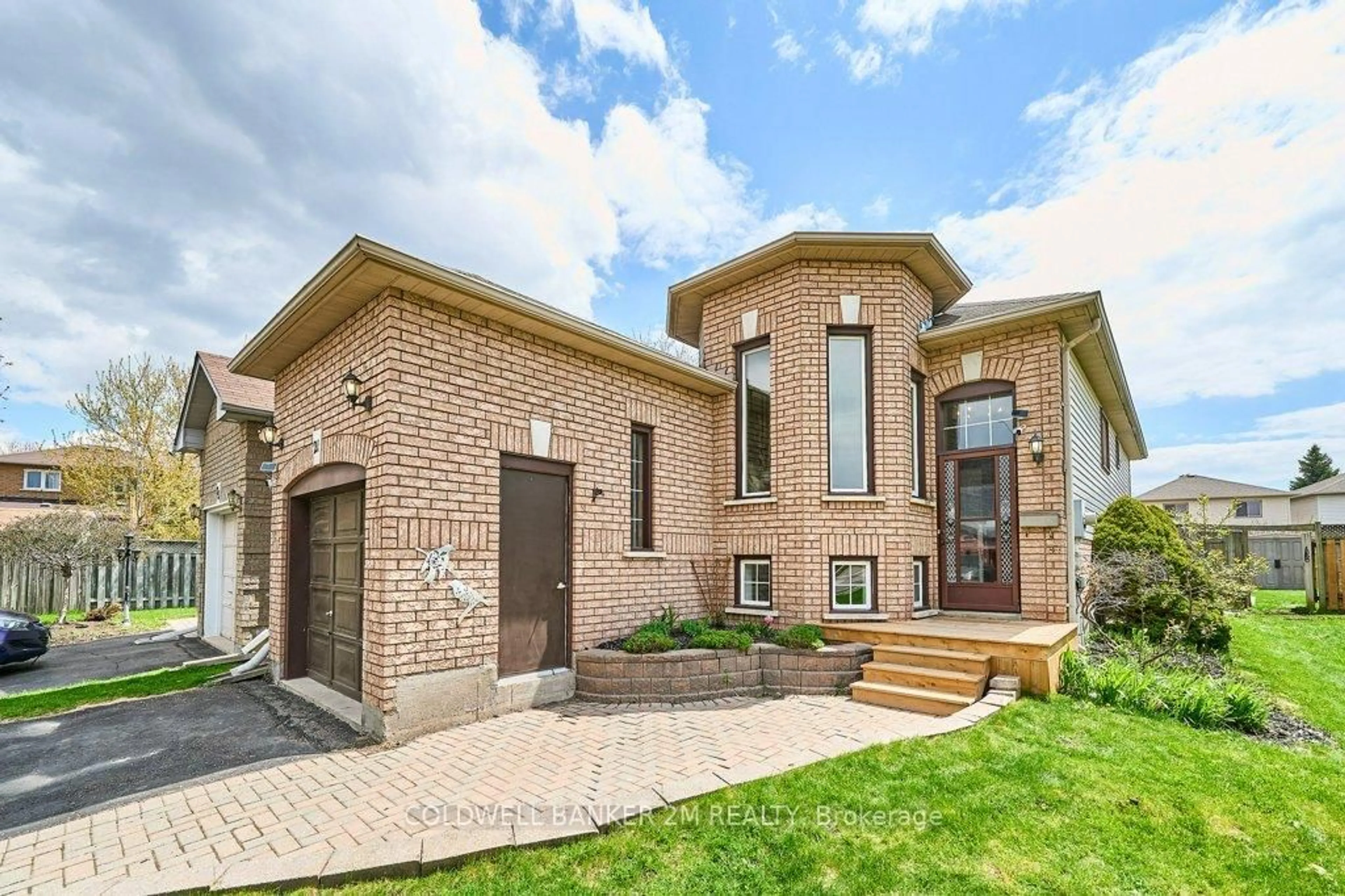 Home with brick exterior material, street for 21 Birmingham Ave, Clarington Ontario L1C 4Z6