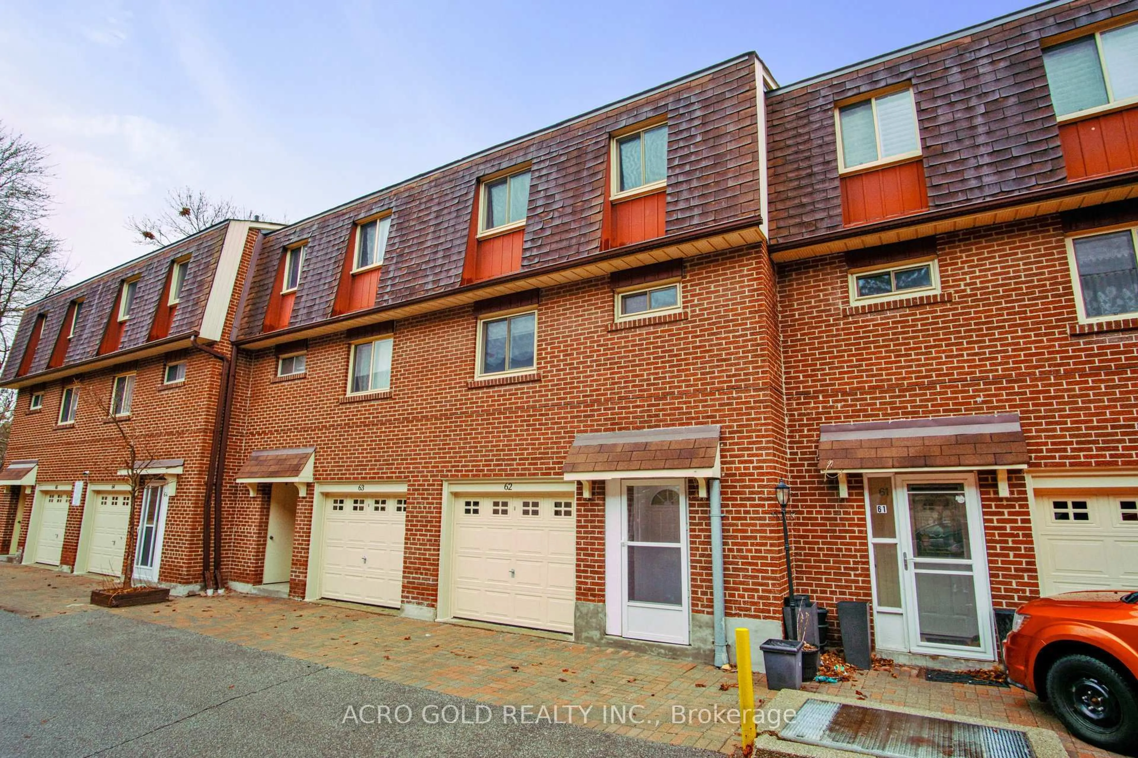 A pic from outside/outdoor area/front of a property/back of a property/a pic from drone, street for 441 Military Tr #62, Toronto Ontario M1E 4E8