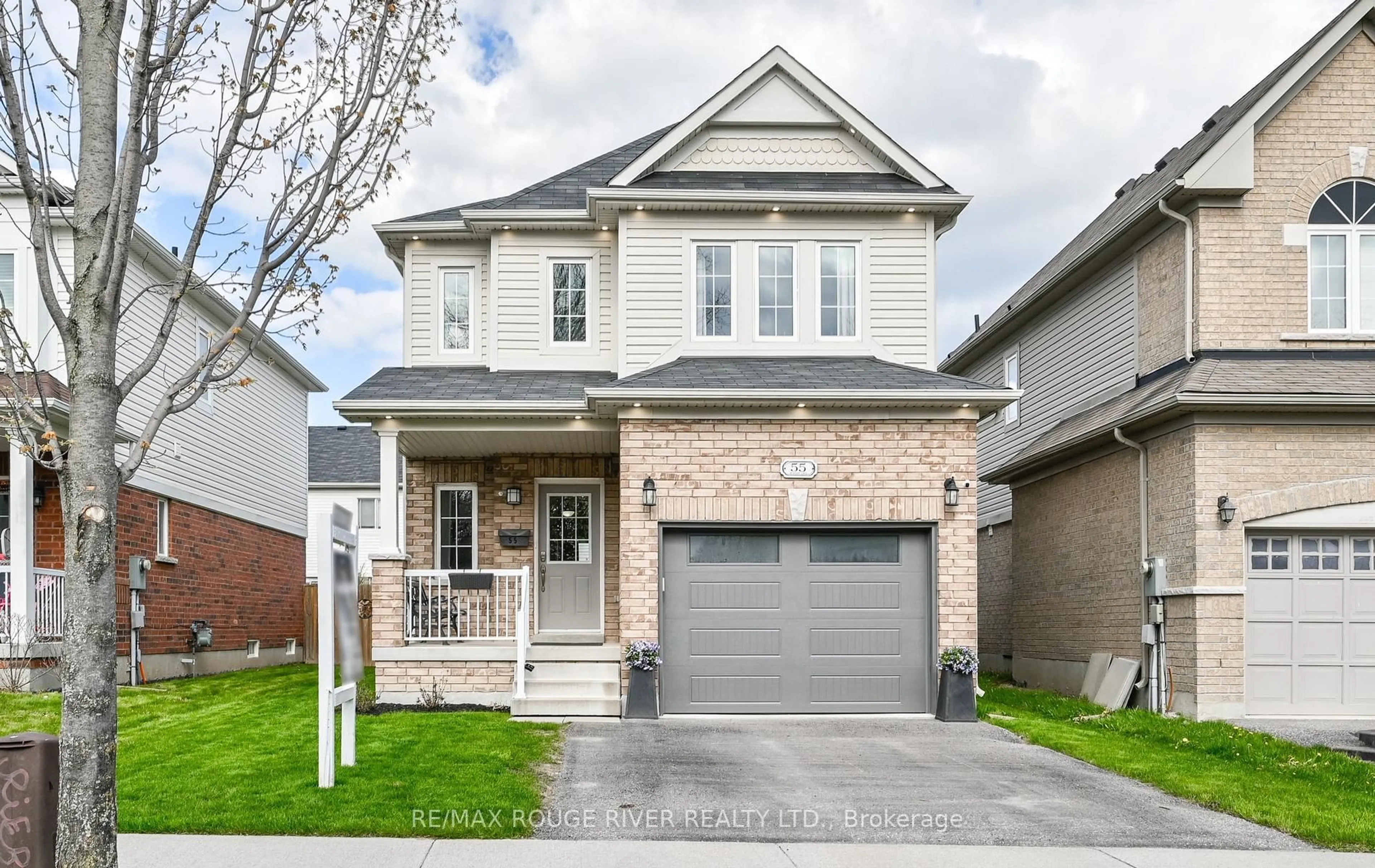 Home with brick exterior material, street for 55 Redfern Cres, Clarington Ontario L1C 0K2