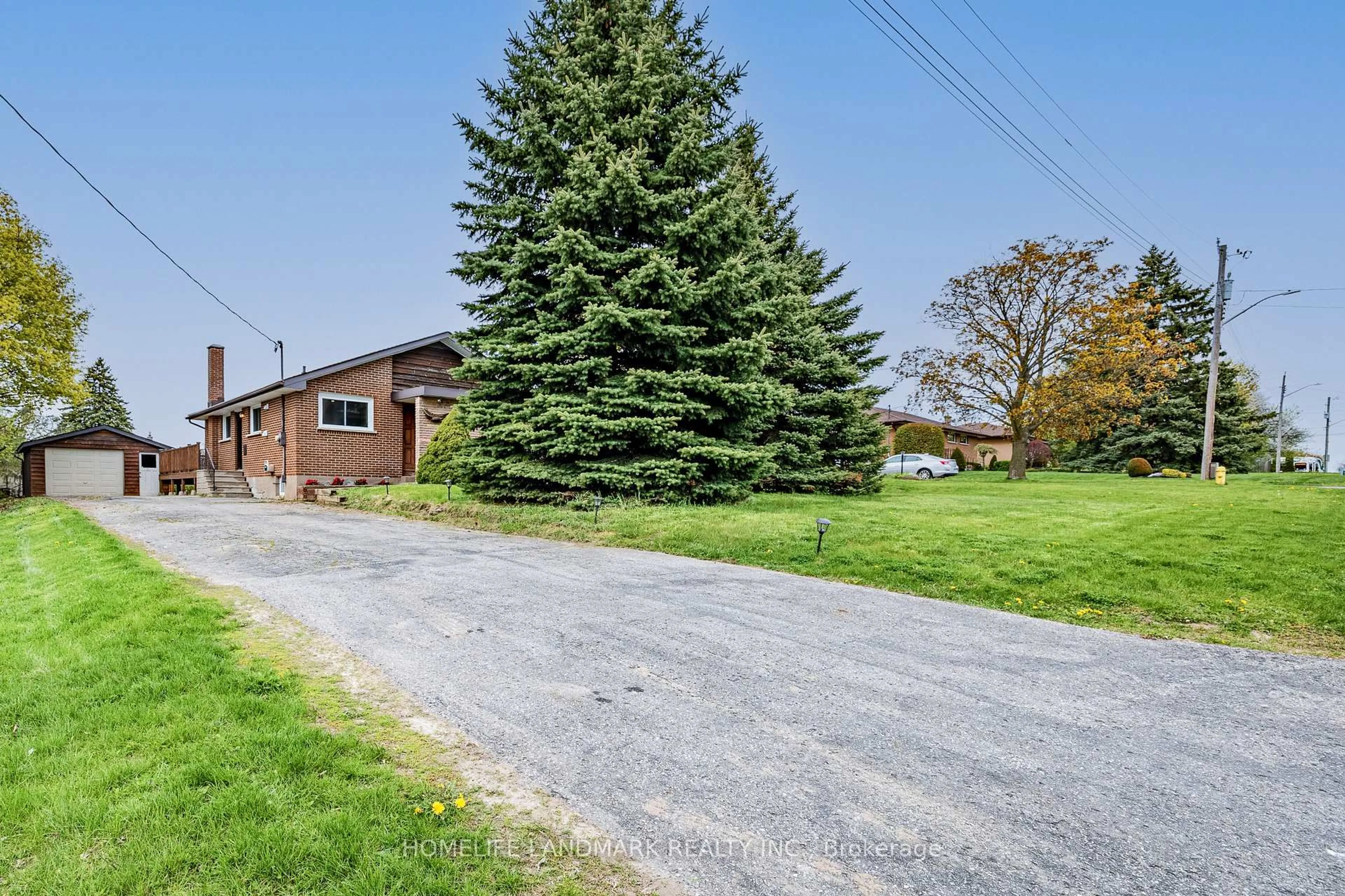 A pic from outside/outdoor area/front of a property/back of a property/a pic from drone, street for 500 Larry Ave, Oshawa Ontario L1K 2B7