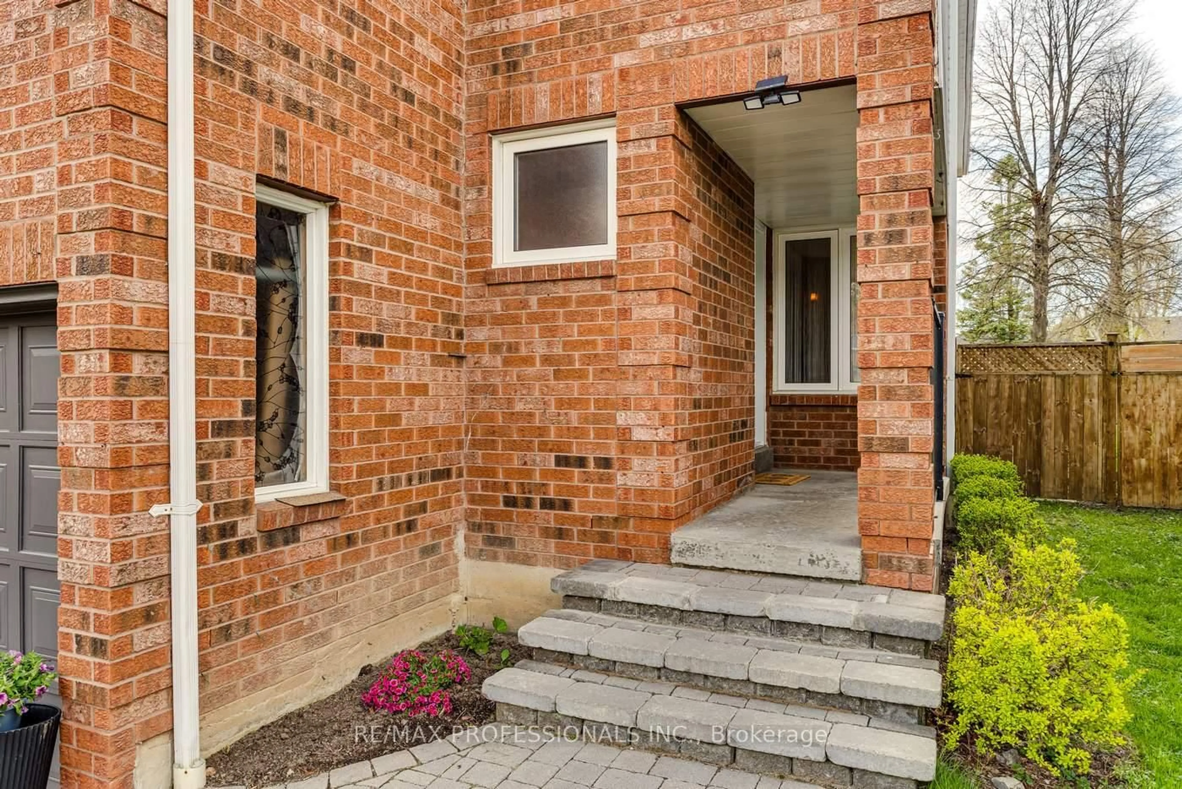 Home with brick exterior material, street for 32 Heaver Dr, Whitby Ontario L1N 8X2