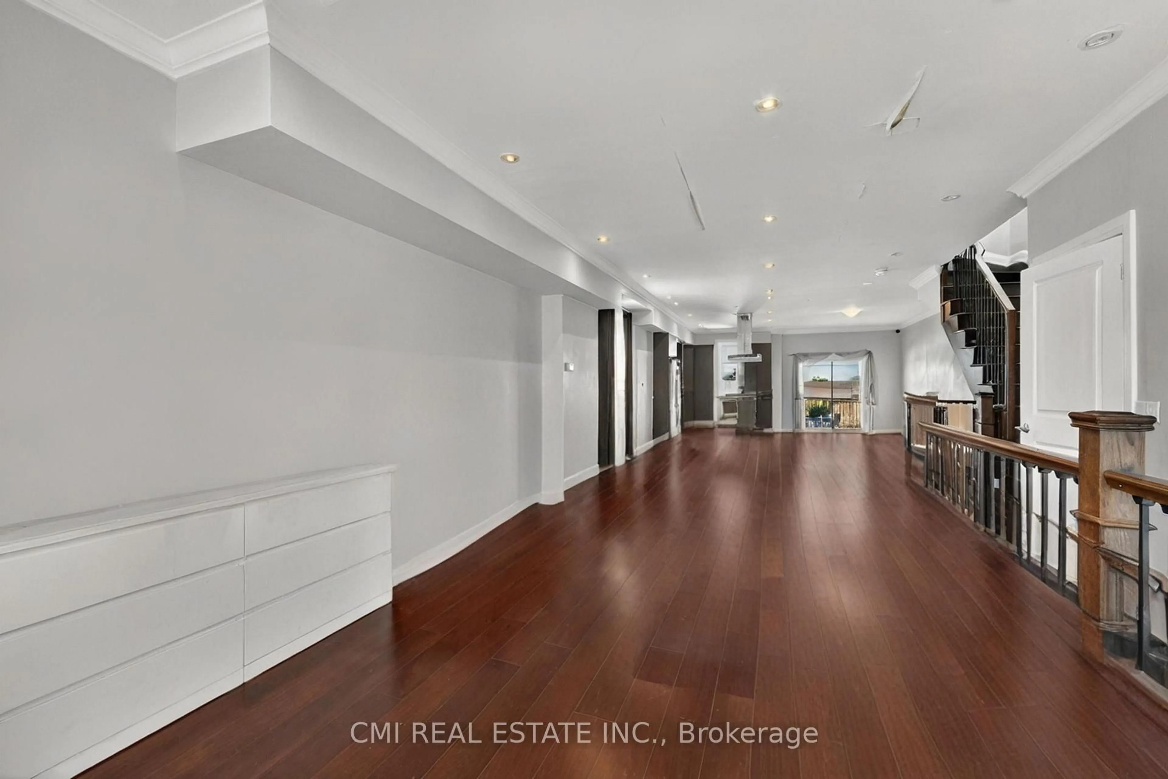 Indoor foyer for 20 Jeavons Ave, Toronto Ontario M1K 1S8