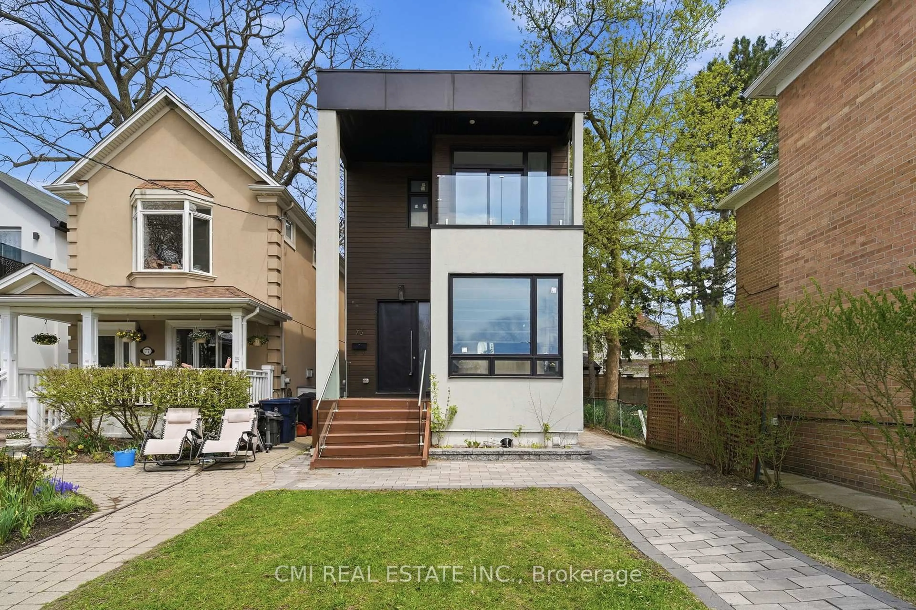 Home with brick exterior material, street for 75 Kenilworth Ave, Toronto Ontario M4L 3S4