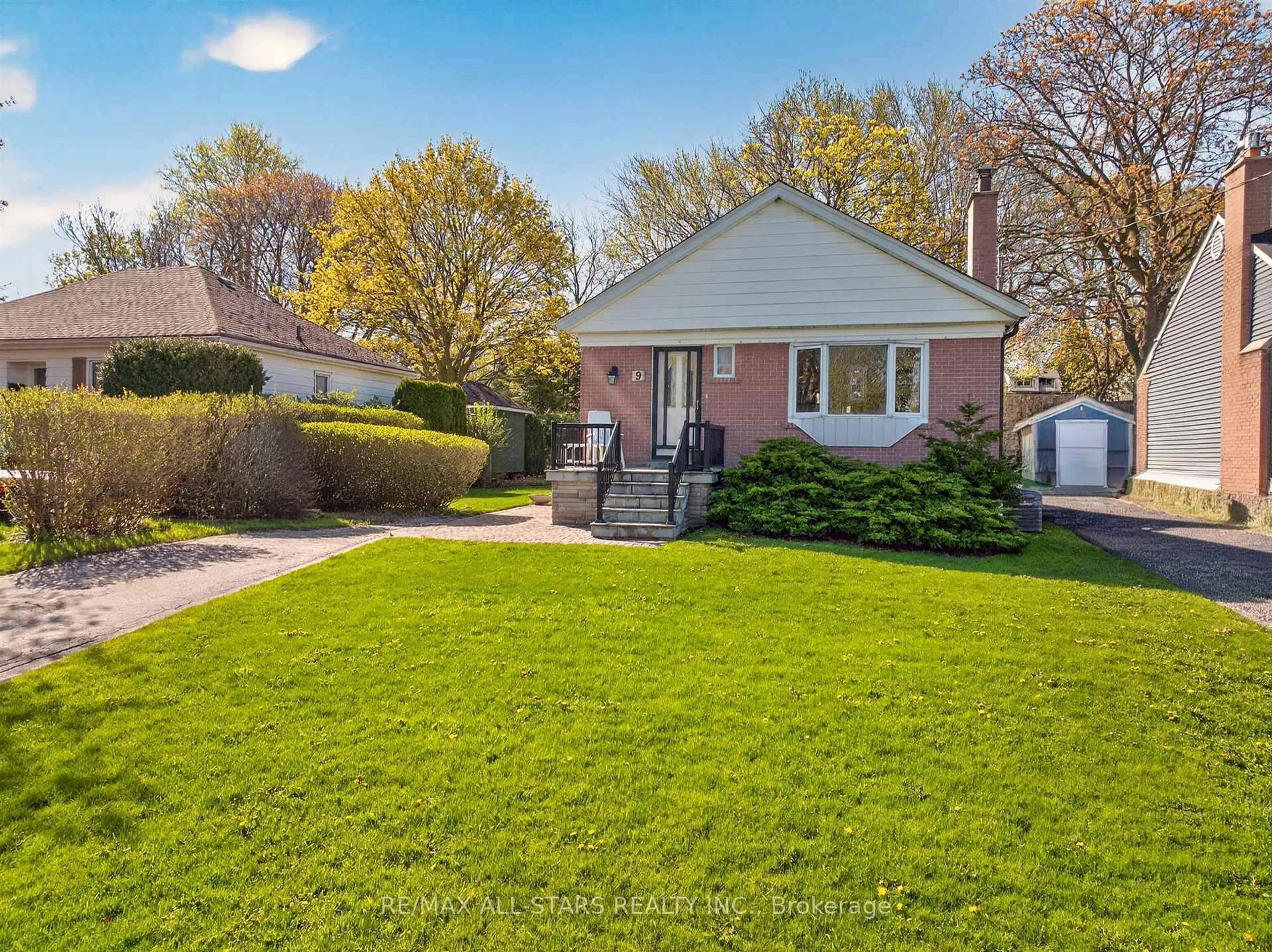Unknown for 9 Martindale Rd, Toronto Ontario M1M 2B6