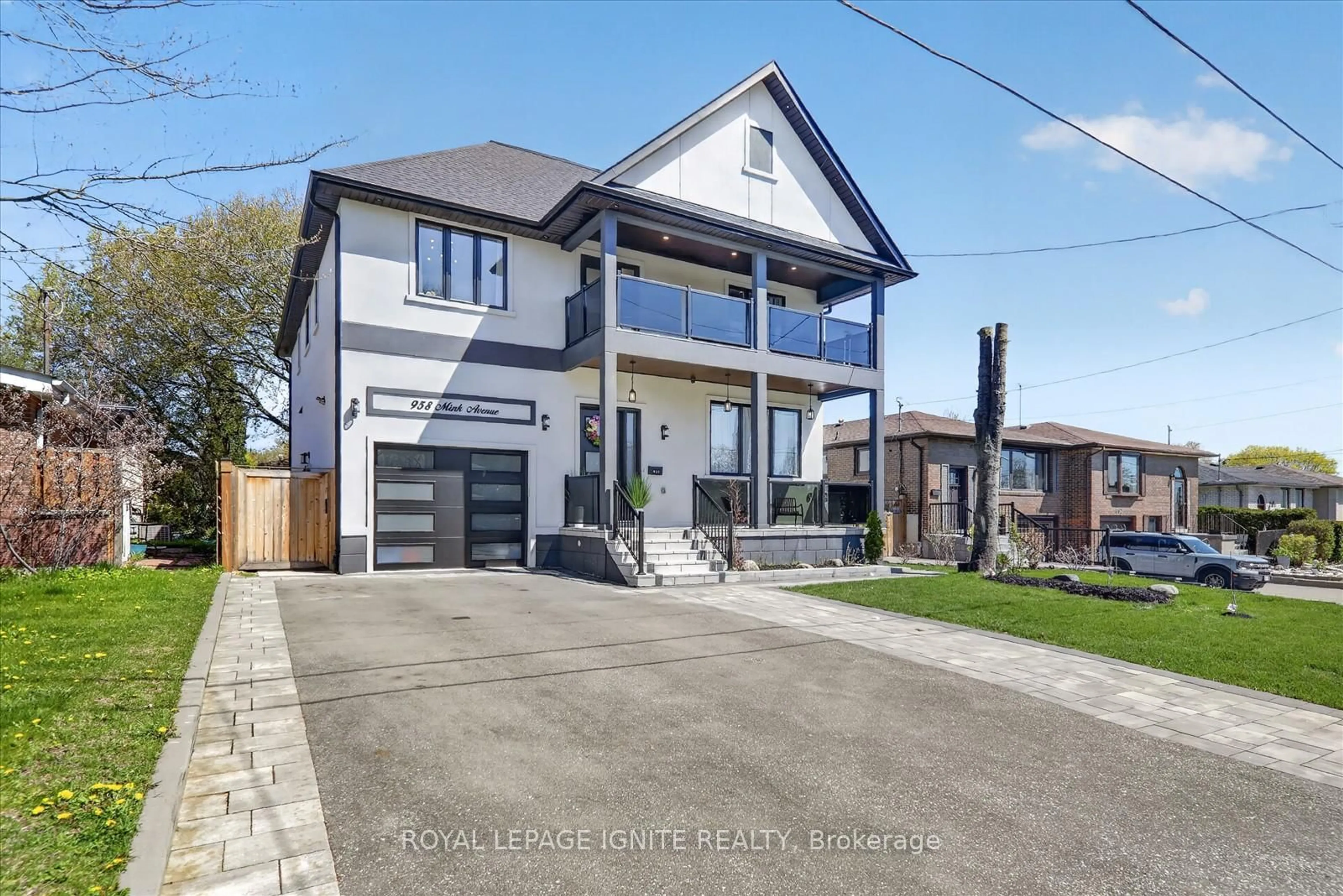 Unknown for 958 Mink St, Pickering Ontario L1W 2G5