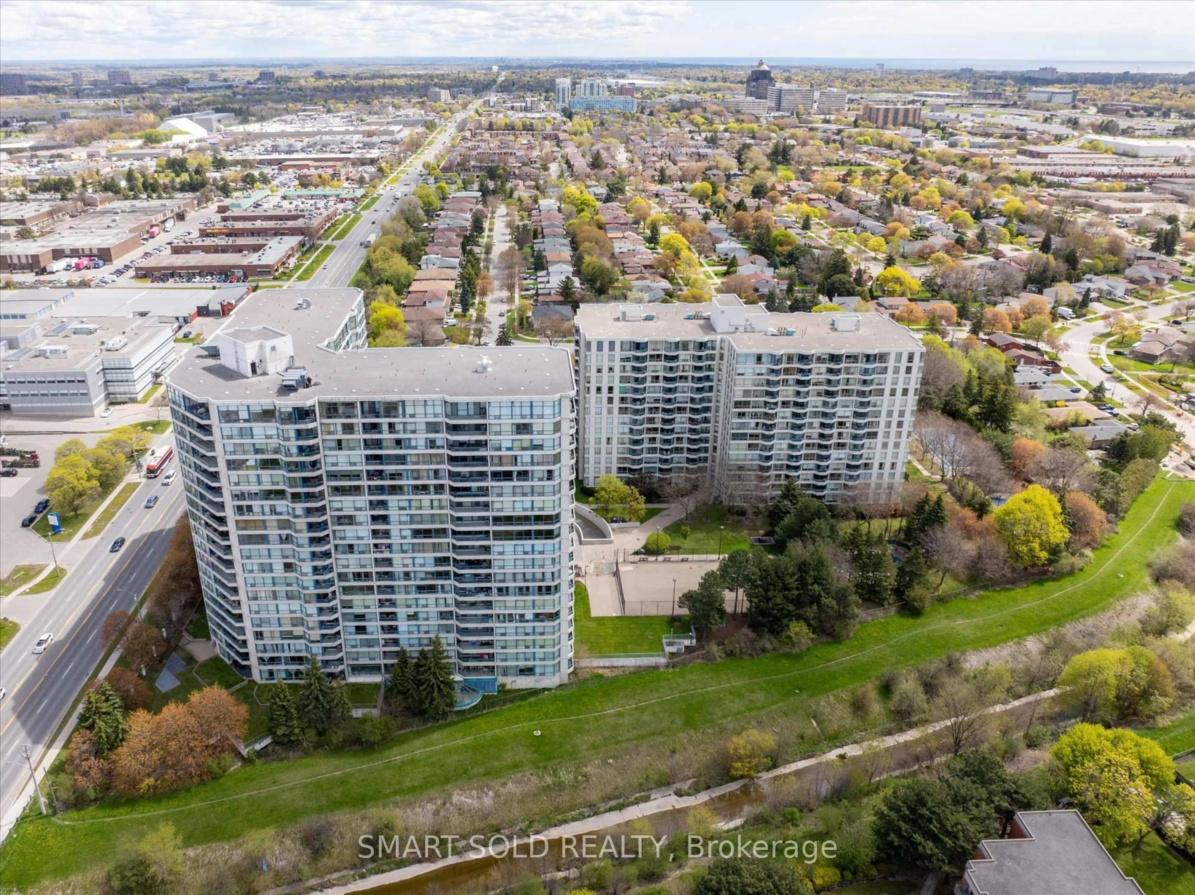 A pic from outside/outdoor area/front of a property/back of a property/a pic from drone, city buildings view from balcony for 4725 Sheppard Ave #704, Toronto Ontario M1S 5B3