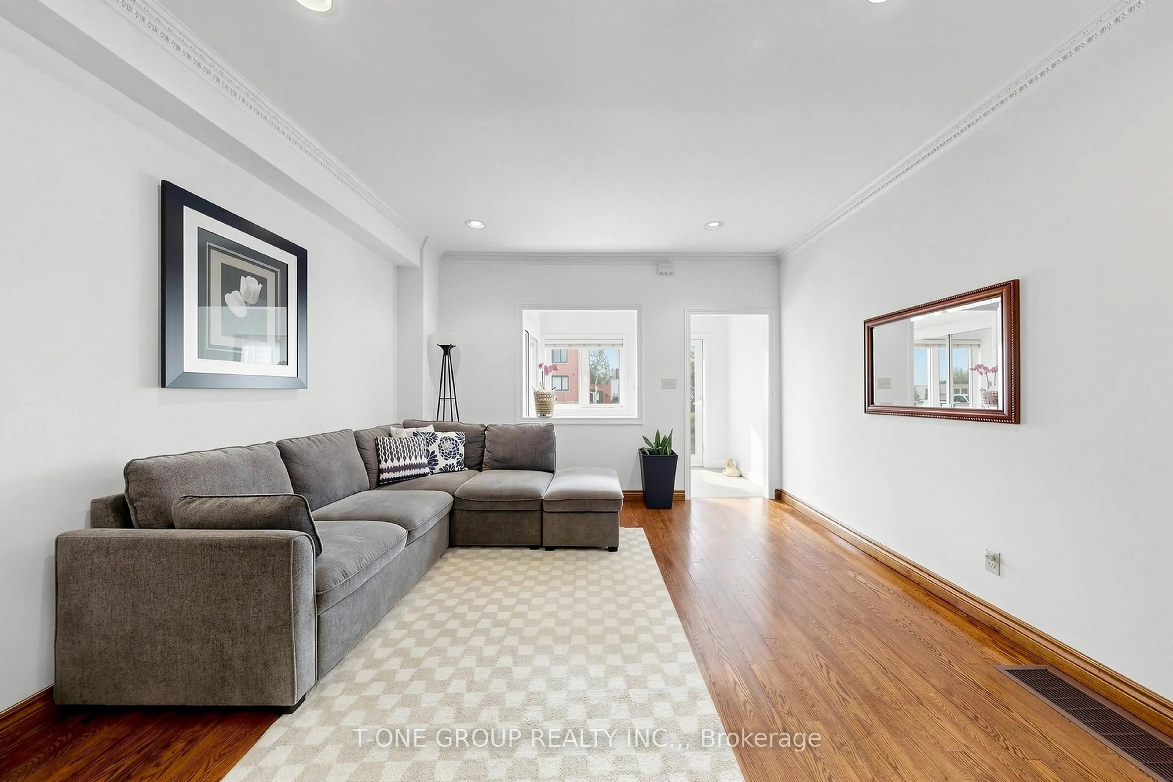 Living room with furniture, unknown for 41 Madelaine Ave, Toronto Ontario M1L 2X6