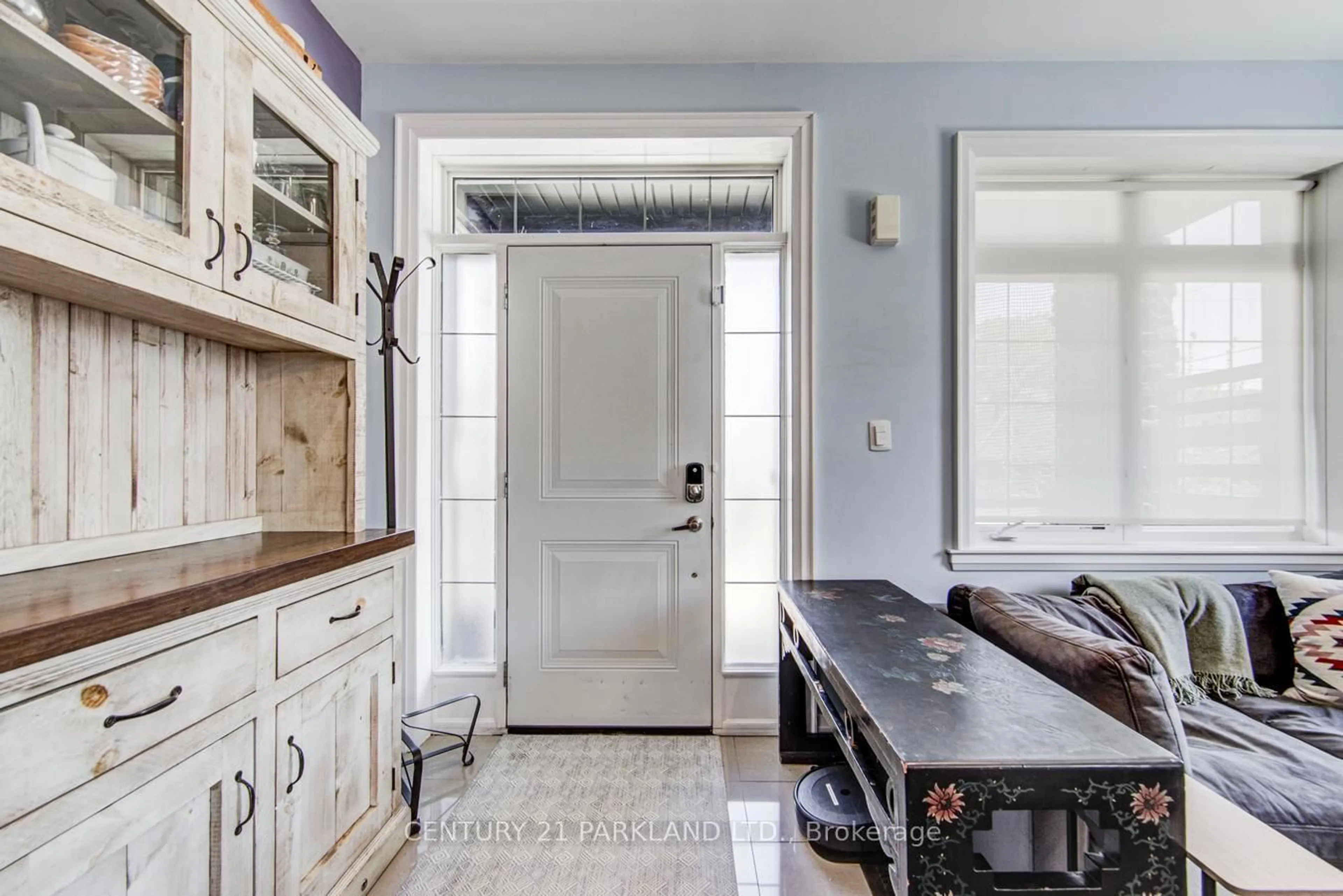 Unknown for 118 Glebemount Ave, Toronto Ontario M4C 3S2