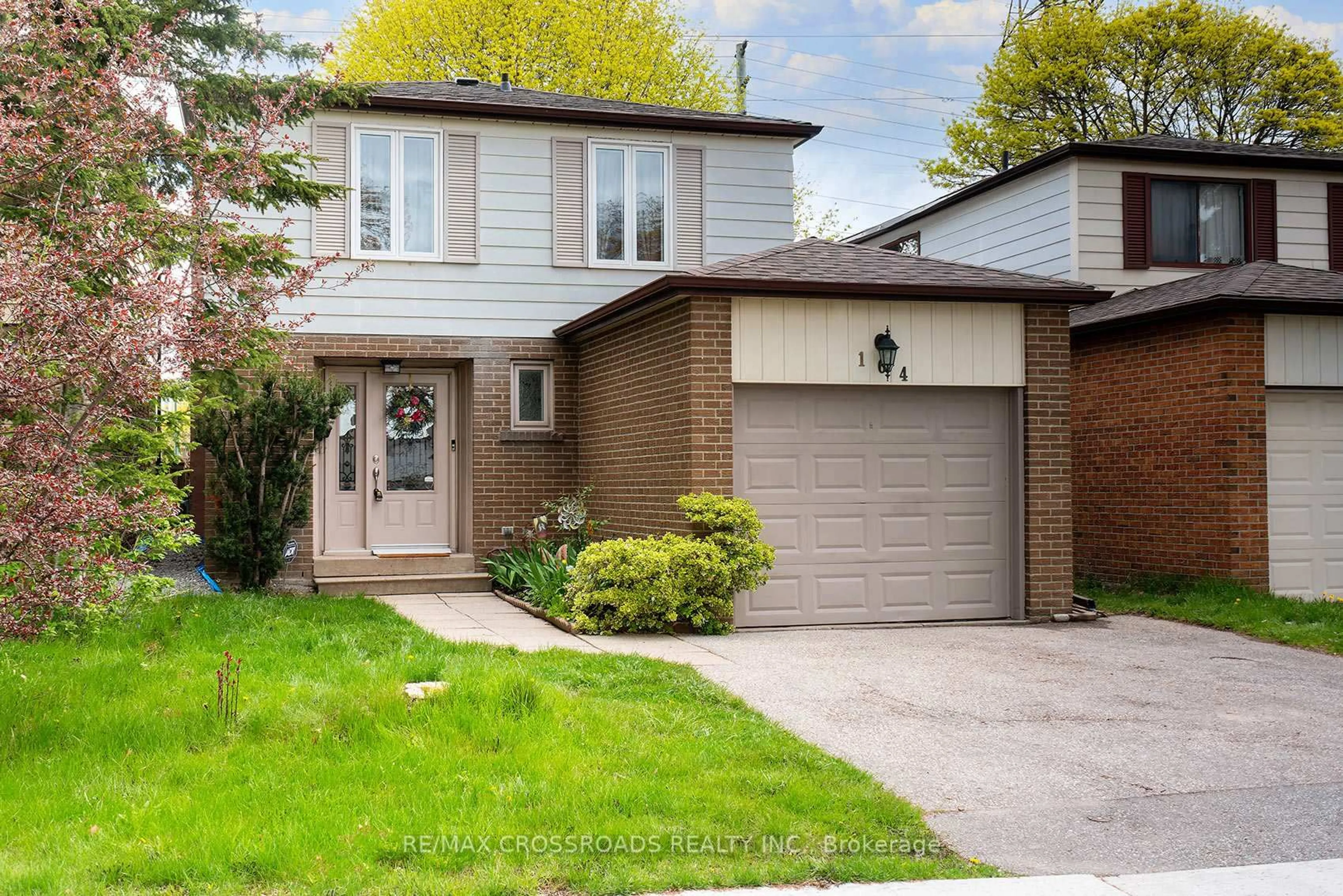 Home with brick exterior material, street for 164 Glen Spring Dr, Toronto Ontario M1W 1X8