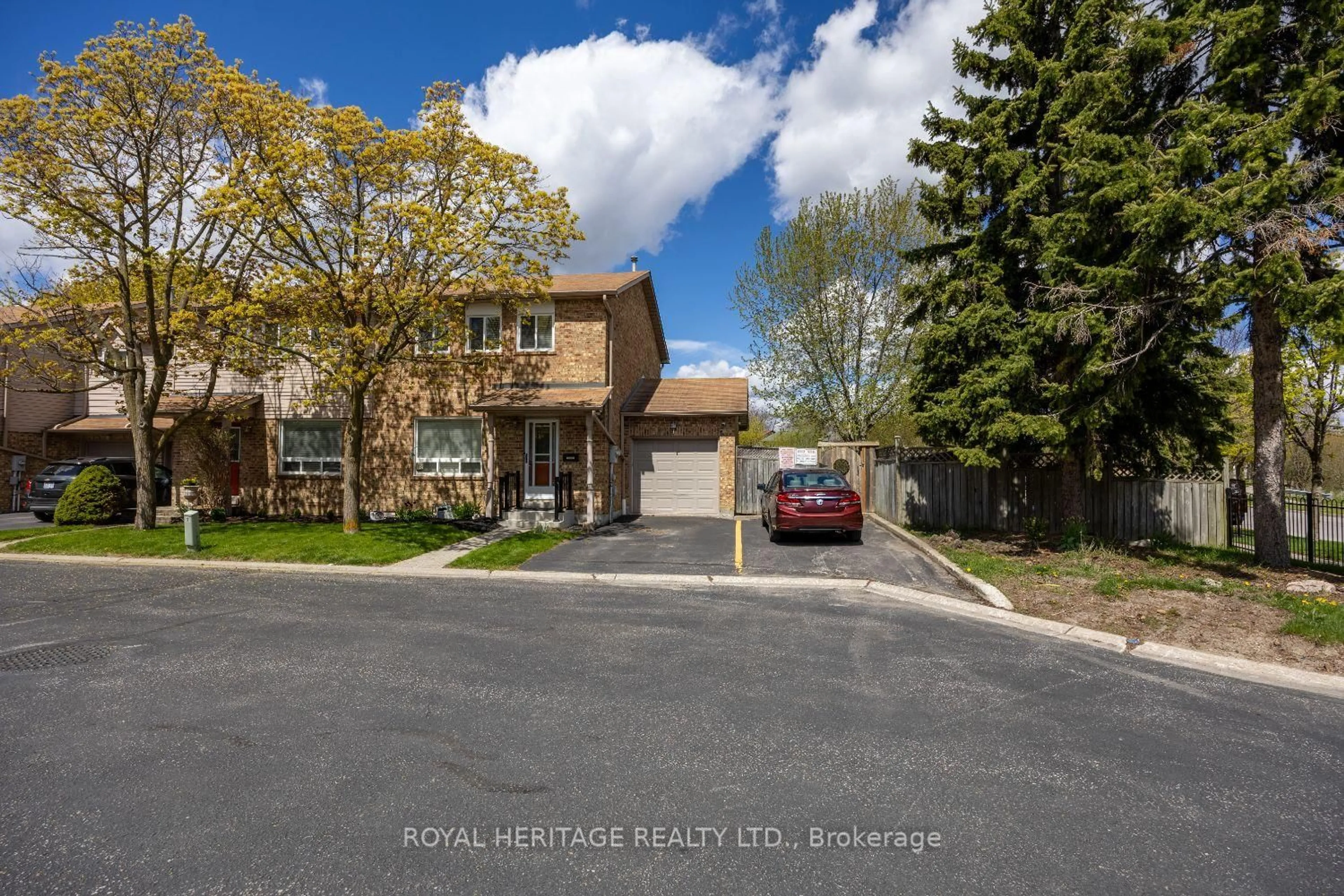 A pic from outside/outdoor area/front of a property/back of a property/a pic from drone, street for 1640 Nicol Ave #14, Whitby Ontario L1N 8P6