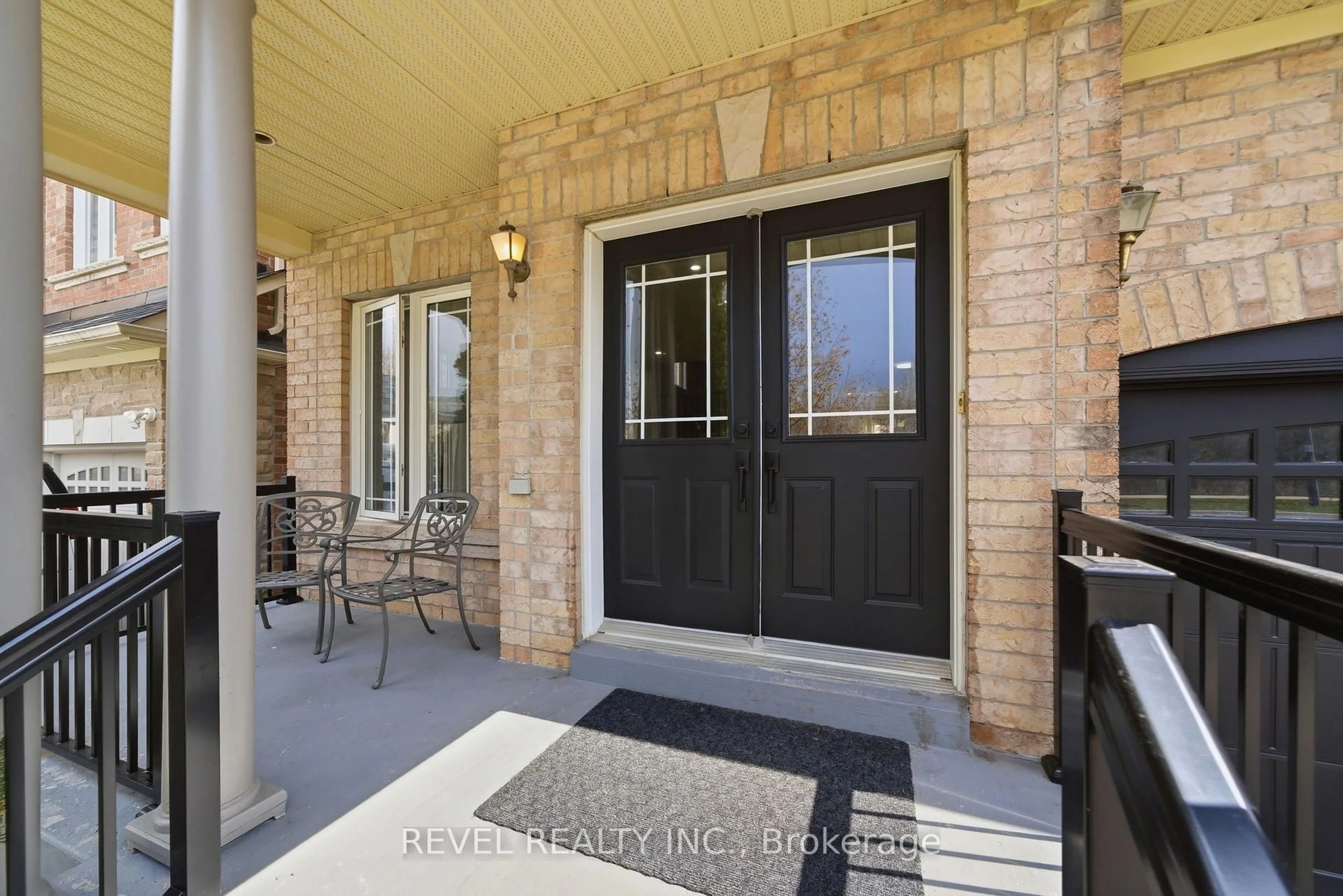 Indoor entryway for 131 Rushworth Dr, Ajax Ontario L1S 2A3