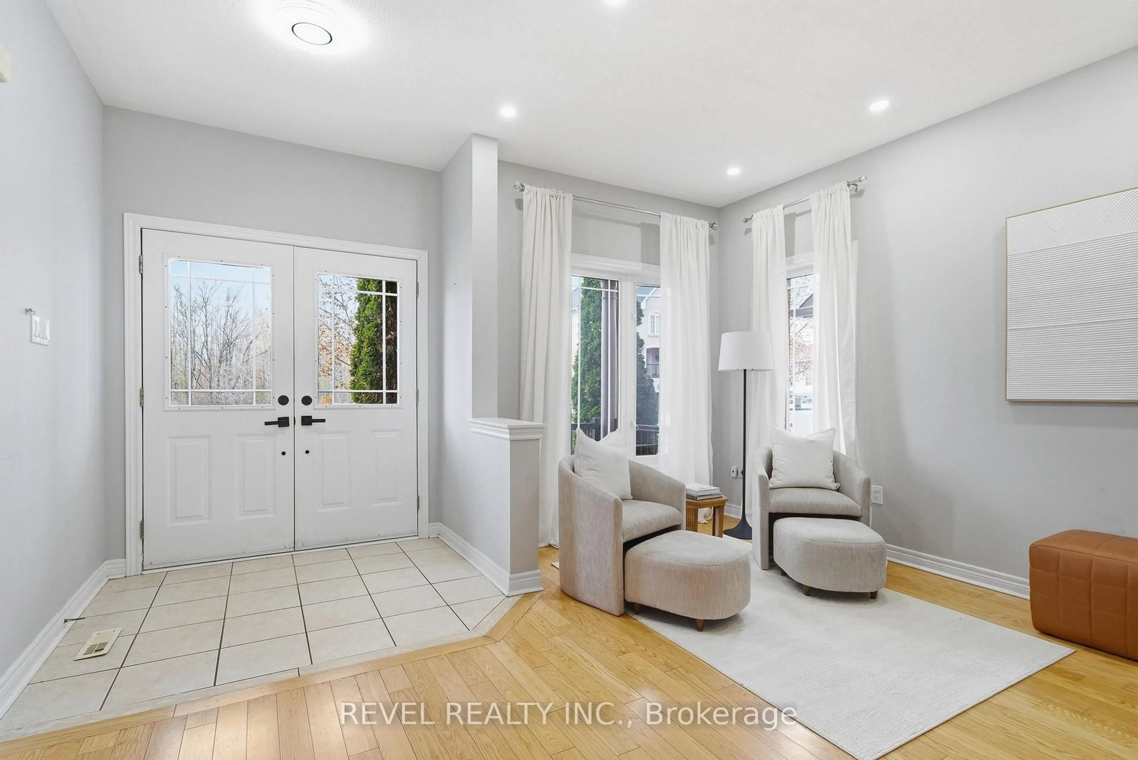 Indoor entryway for 131 Rushworth Dr, Ajax Ontario L1S 2A3