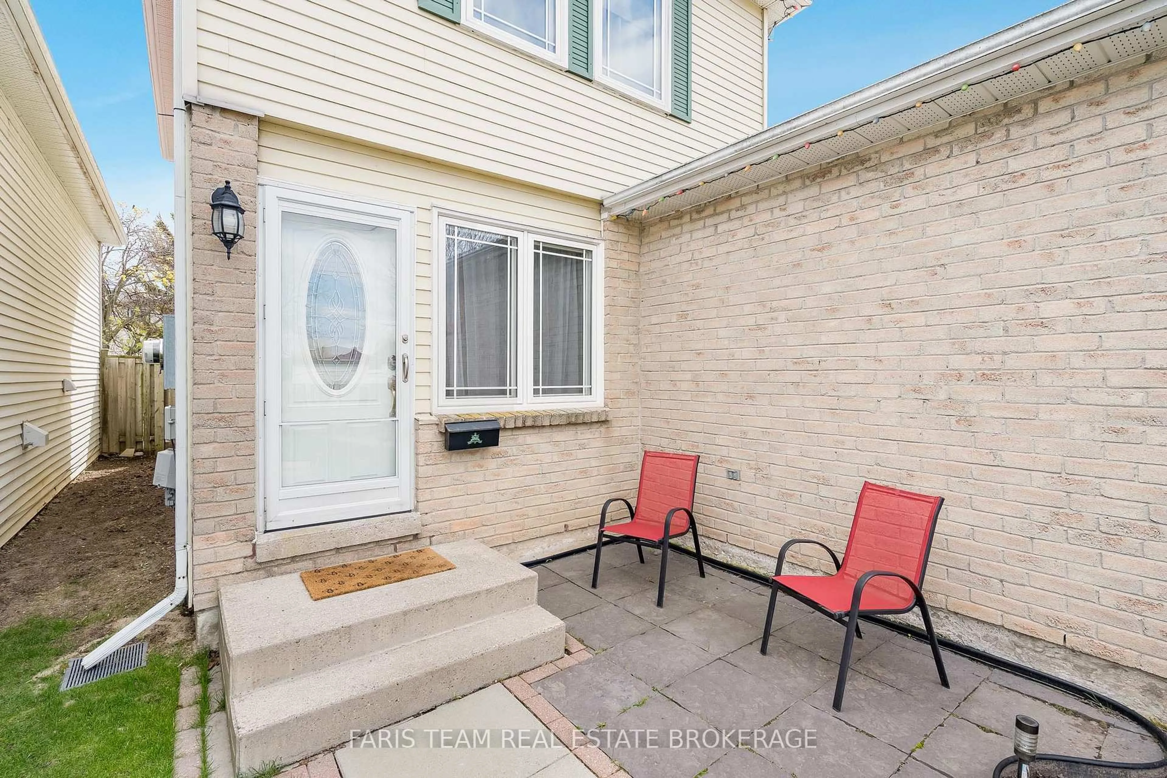 Patio, street for 1387 Ritson Rd, Oshawa Ontario L1J 7M3