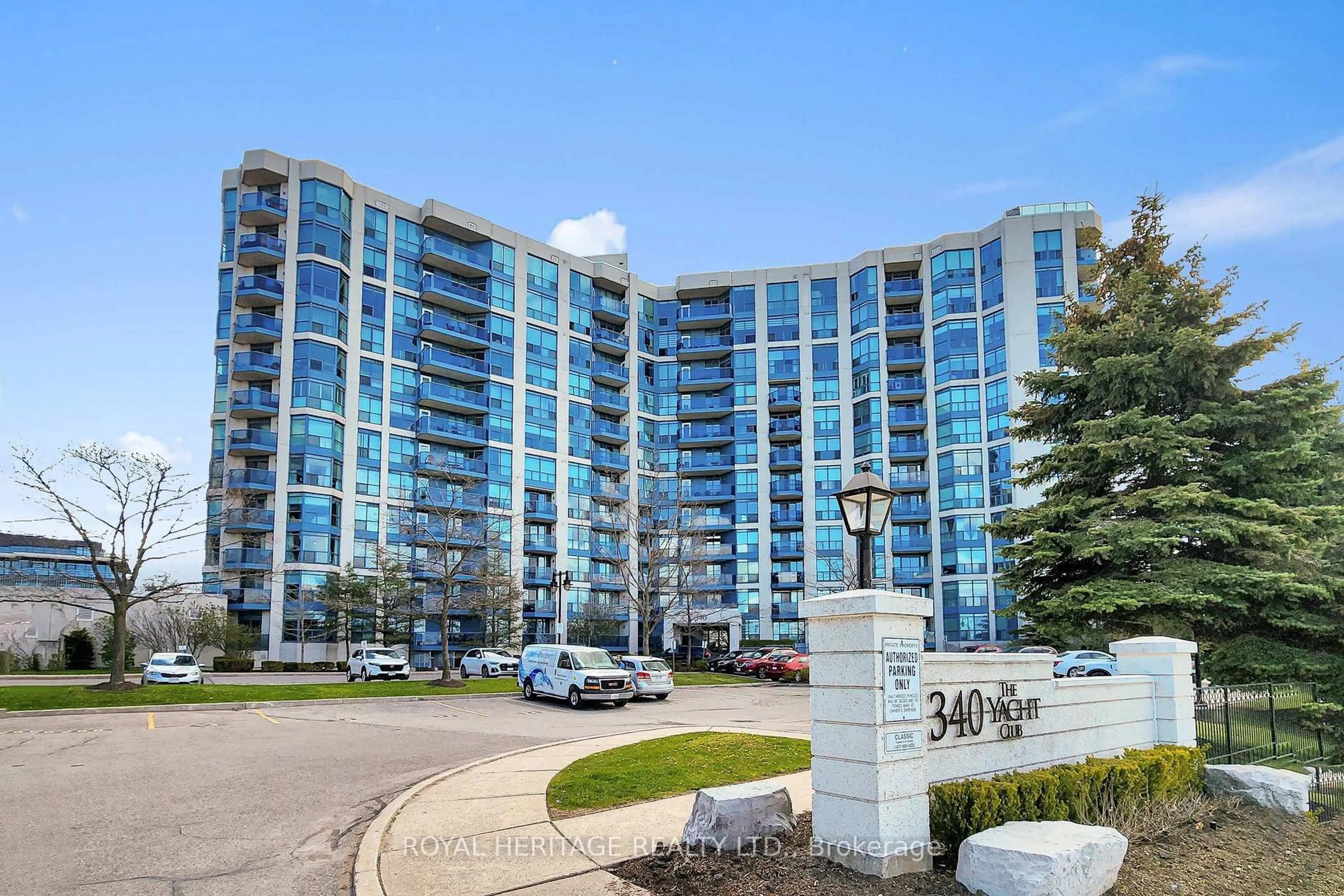 Indoor foyer for 340 Watson St #112, Whitby Ontario L1N 9G1