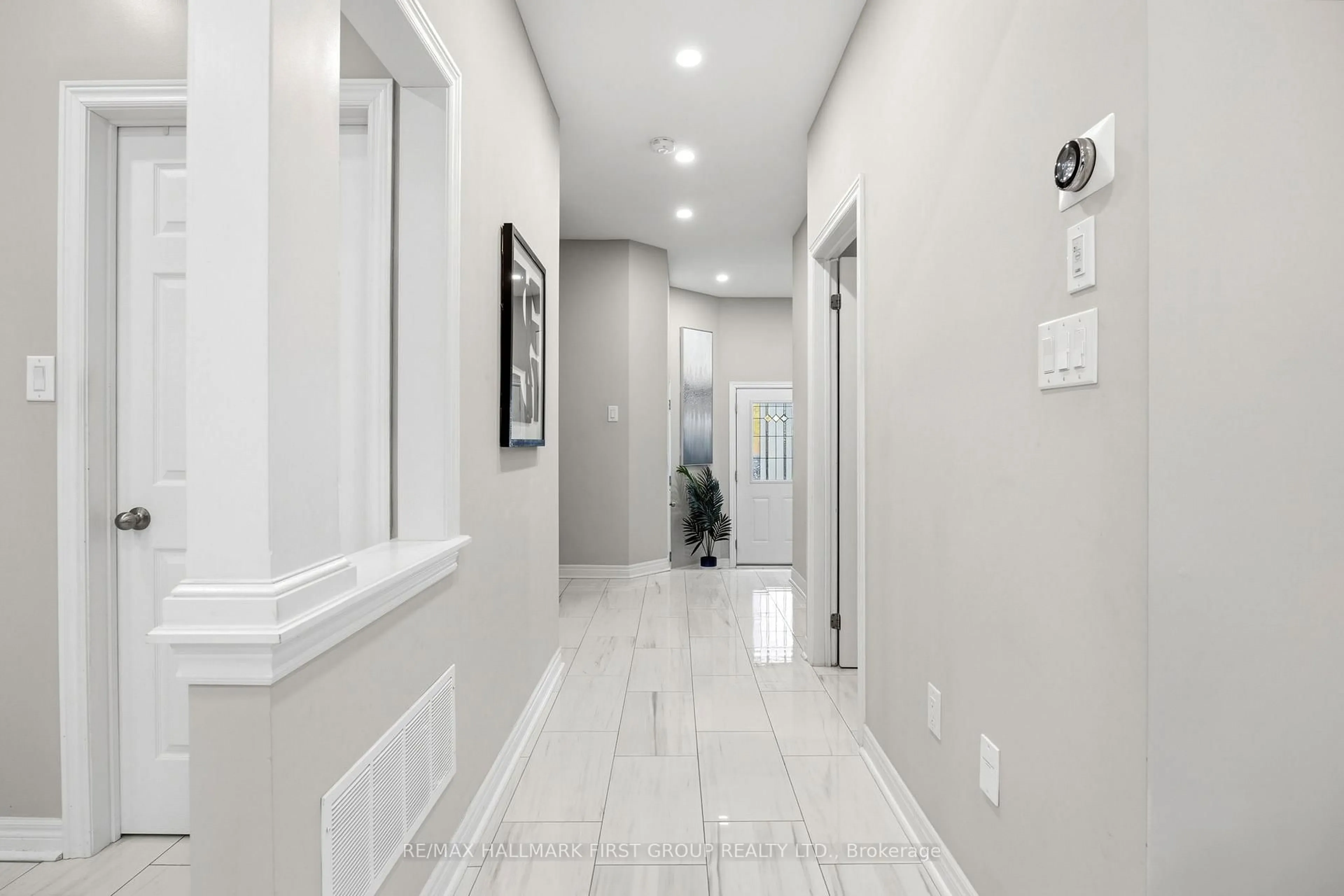 Indoor entryway for 162 Leney St, Ajax Ontario L1Z 0T6
