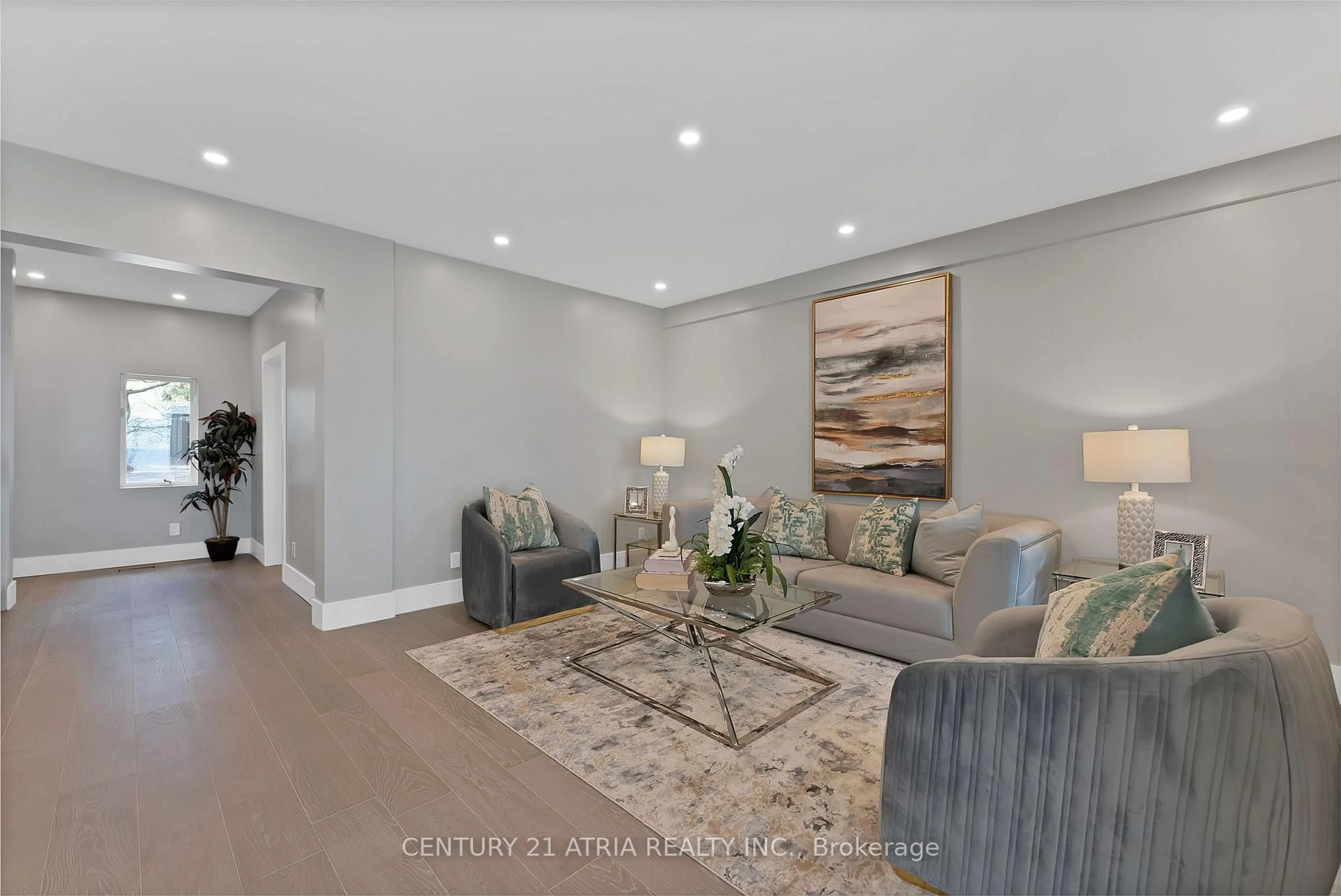 Living room with furniture, unknown for 33 Bellehaven Cres, Toronto Ontario M1M 1H2