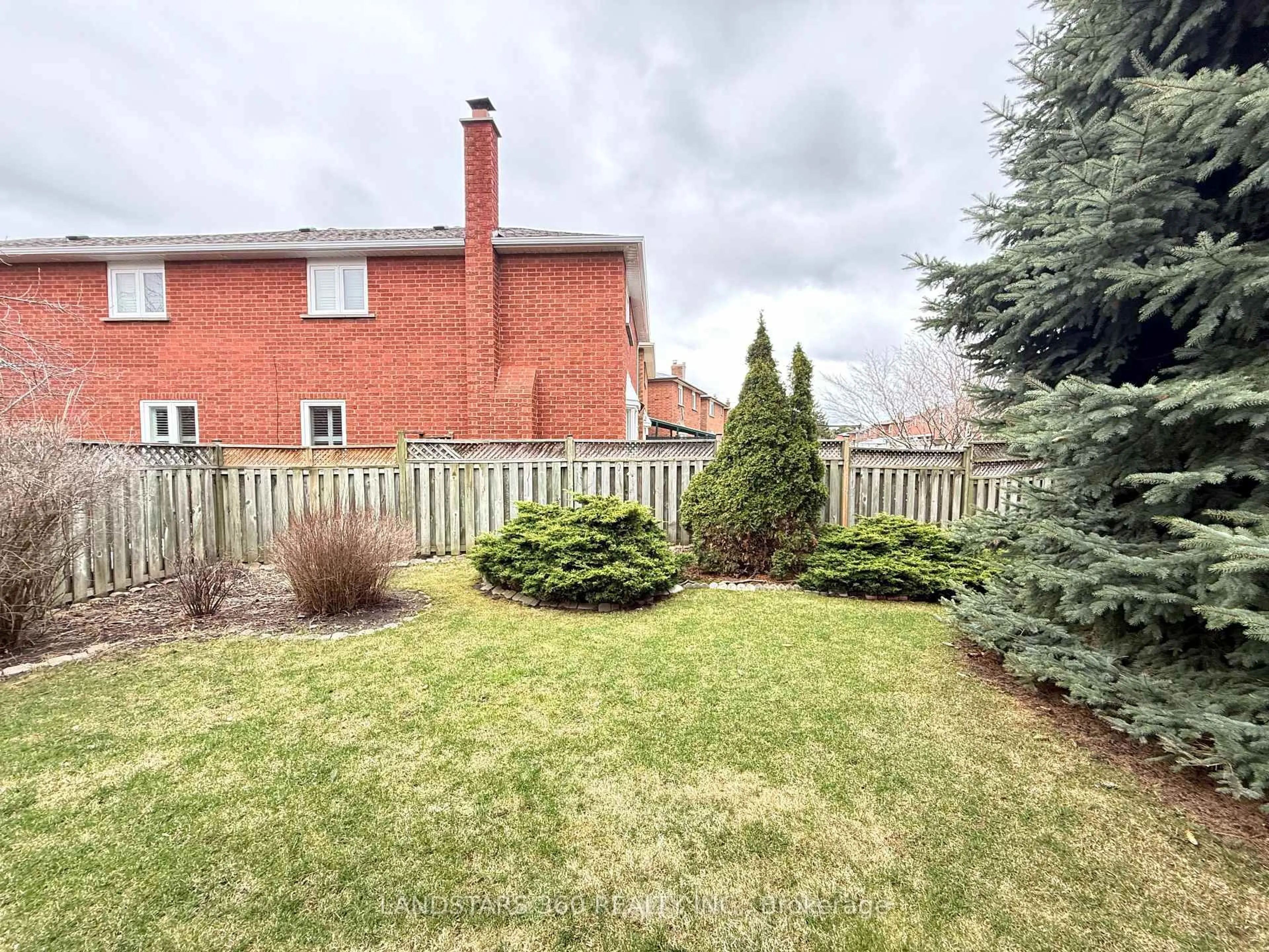 Patio, unknown for 53 Goldhawk Tr, Toronto Ontario M1V 3R6