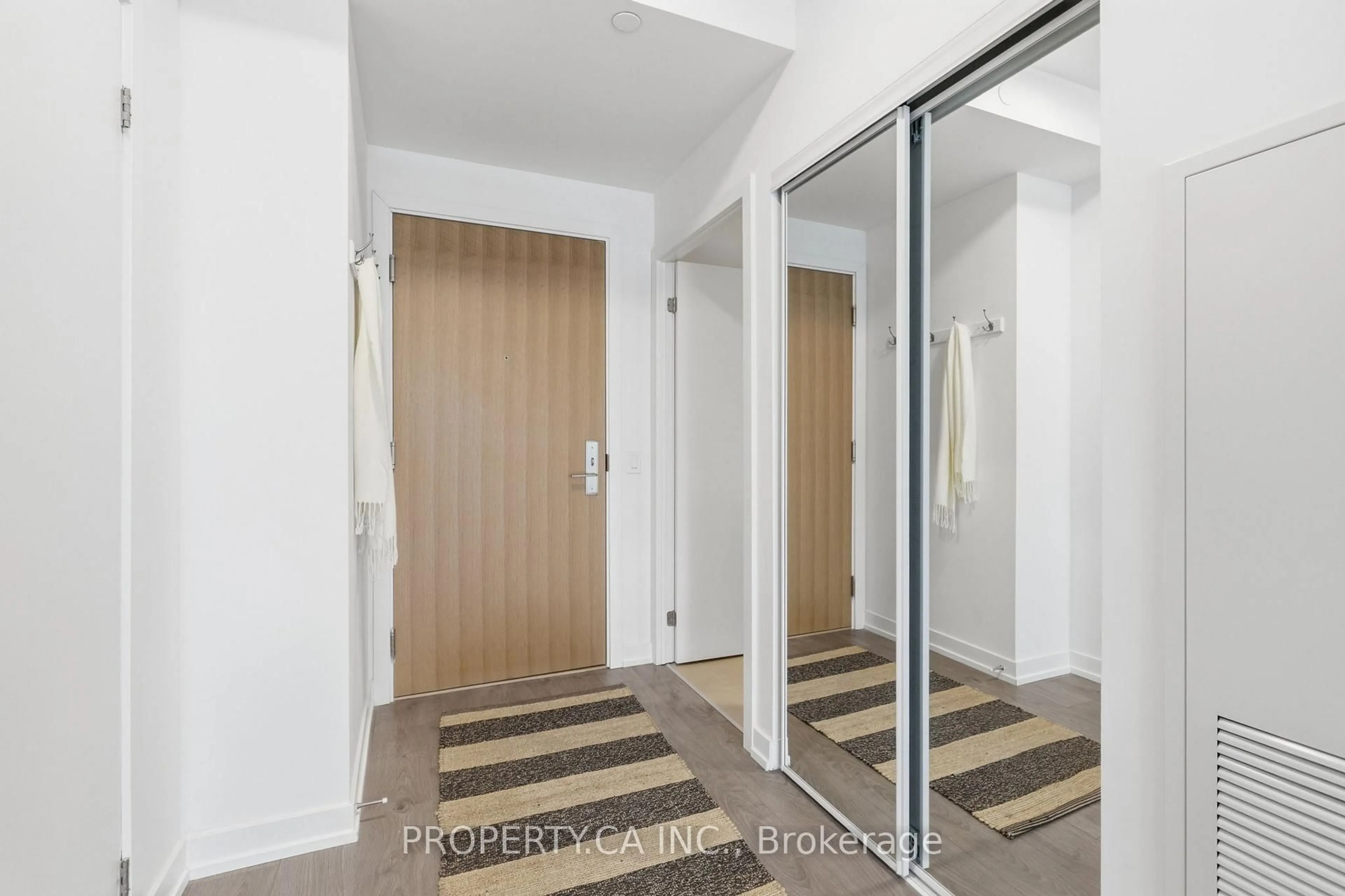 Indoor entryway for 150 Logan Ave #719, Toronto Ontario M4M 0E4