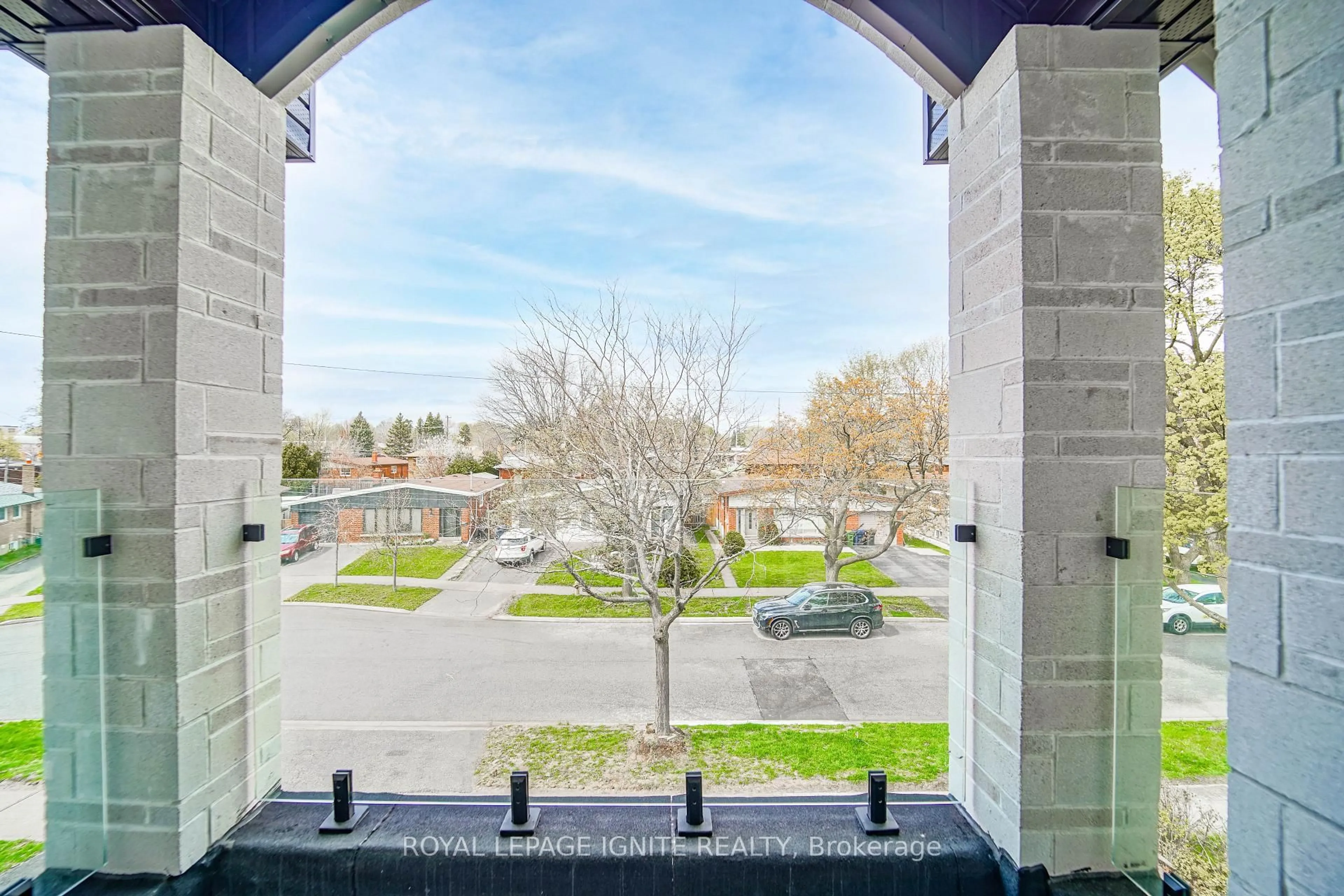 Patio, unknown for 72 Gaiety Dr, Toronto Ontario M1H 1C1