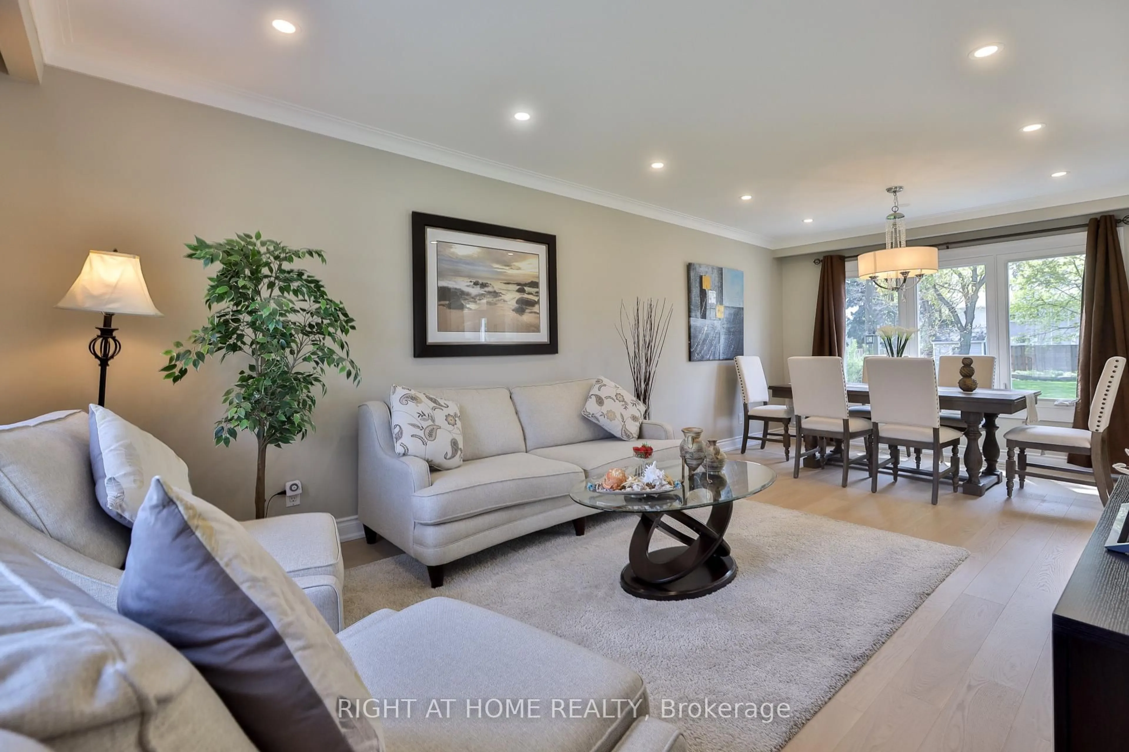 Living room with furniture, unknown for 60 Aragon Ave, Toronto Ontario M1T 1X9