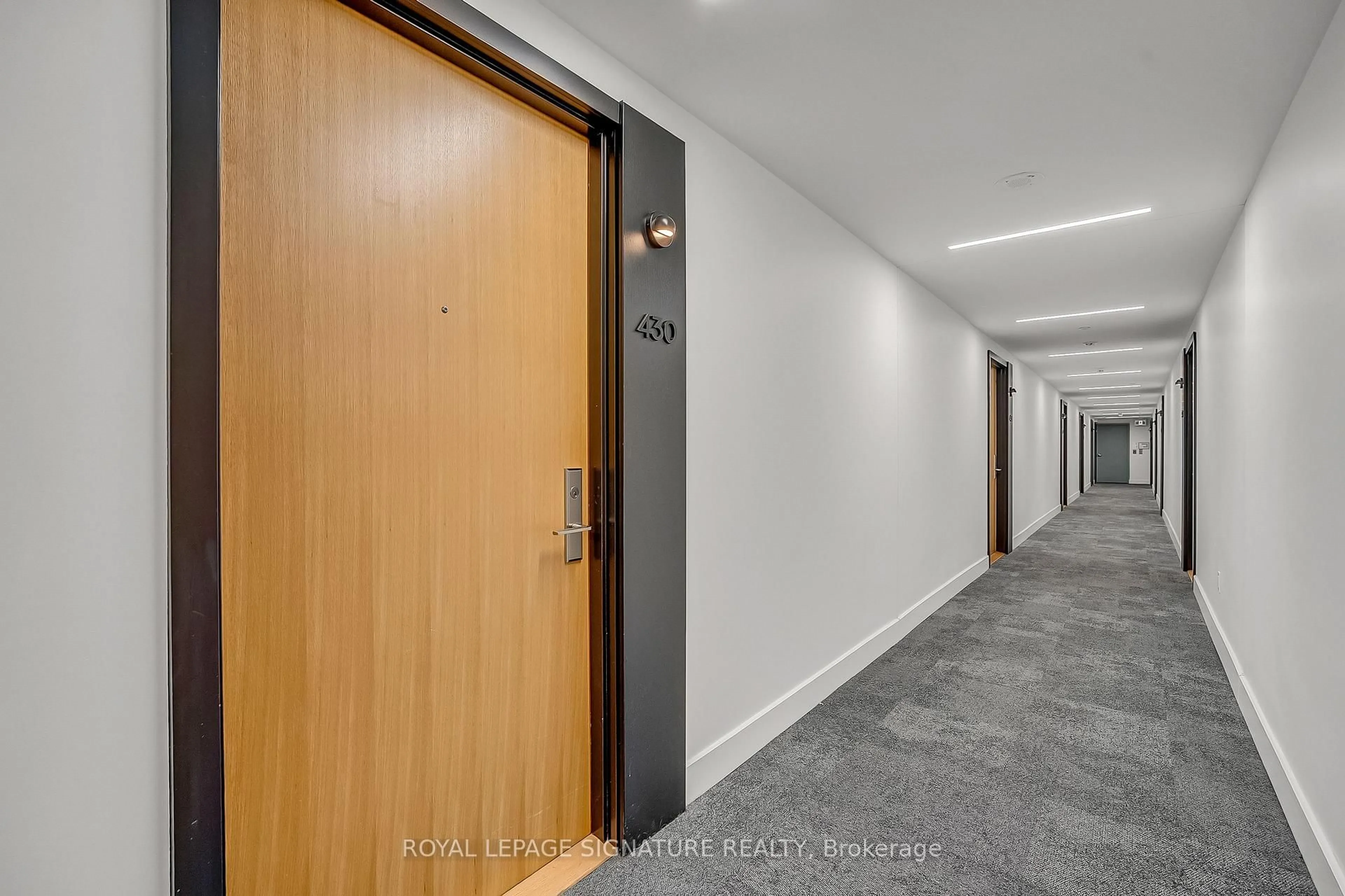 Indoor foyer for 150 Logan Ave, Toronto Ontario M4M 0E4