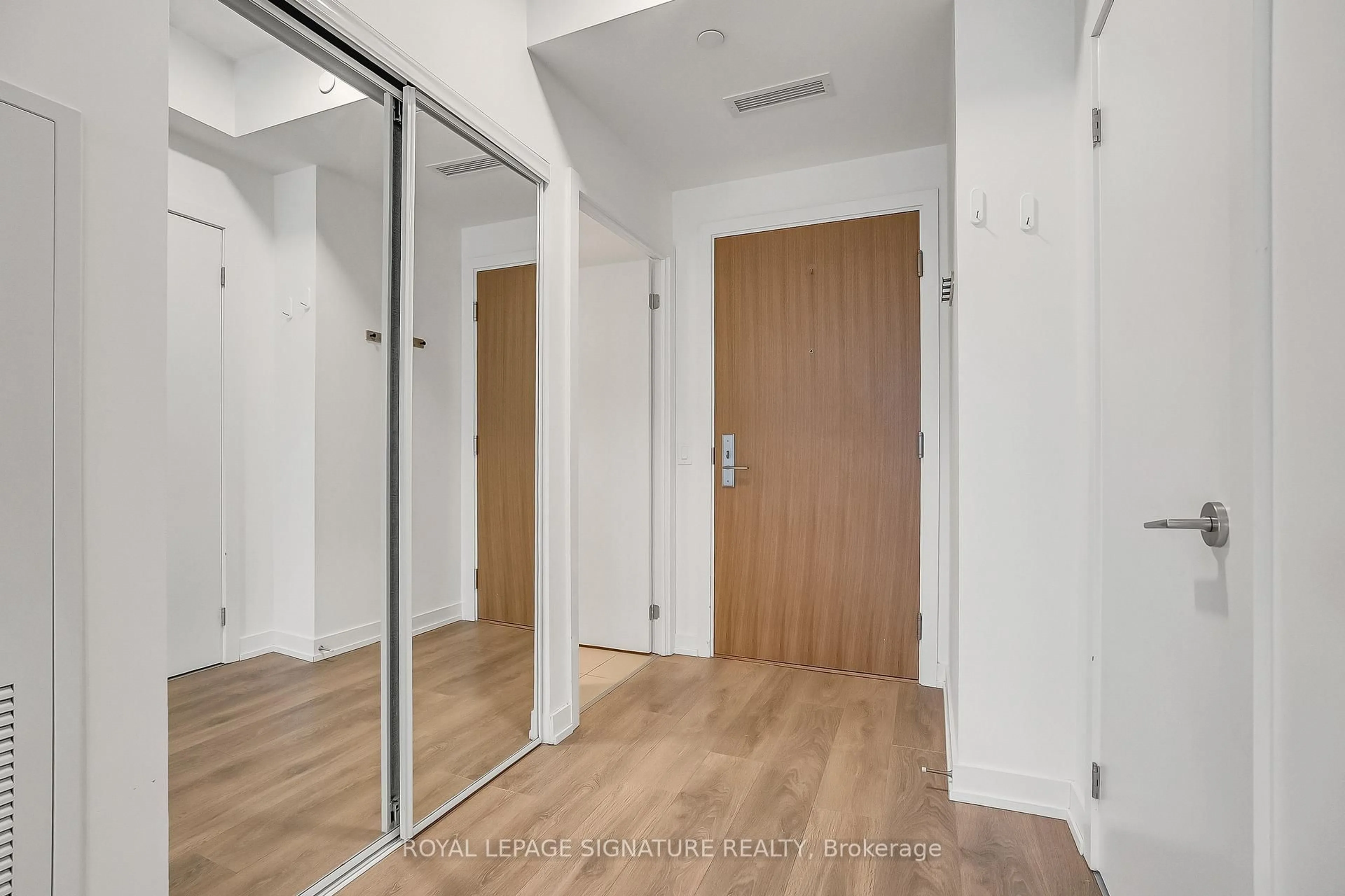 Indoor entryway for 150 Logan Ave, Toronto Ontario M4M 0E4