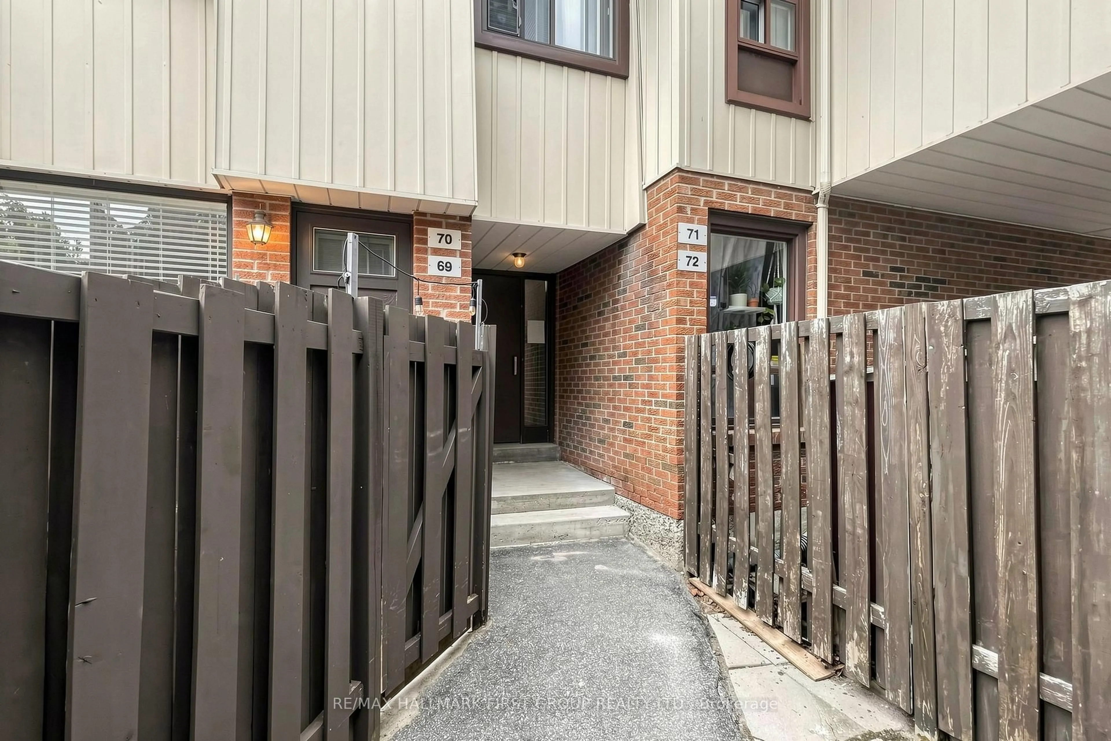 Unknown for 1100 Oxford St #70, Oshawa Ontario L1J 6G4